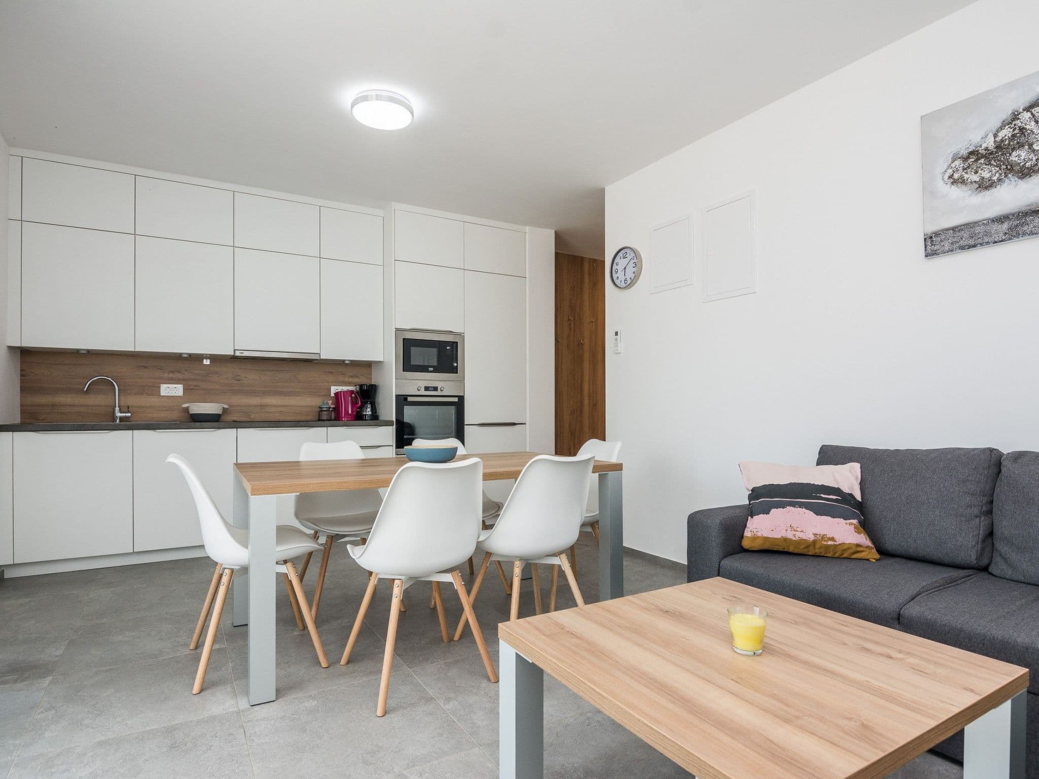 Kitchen / Dining Room
