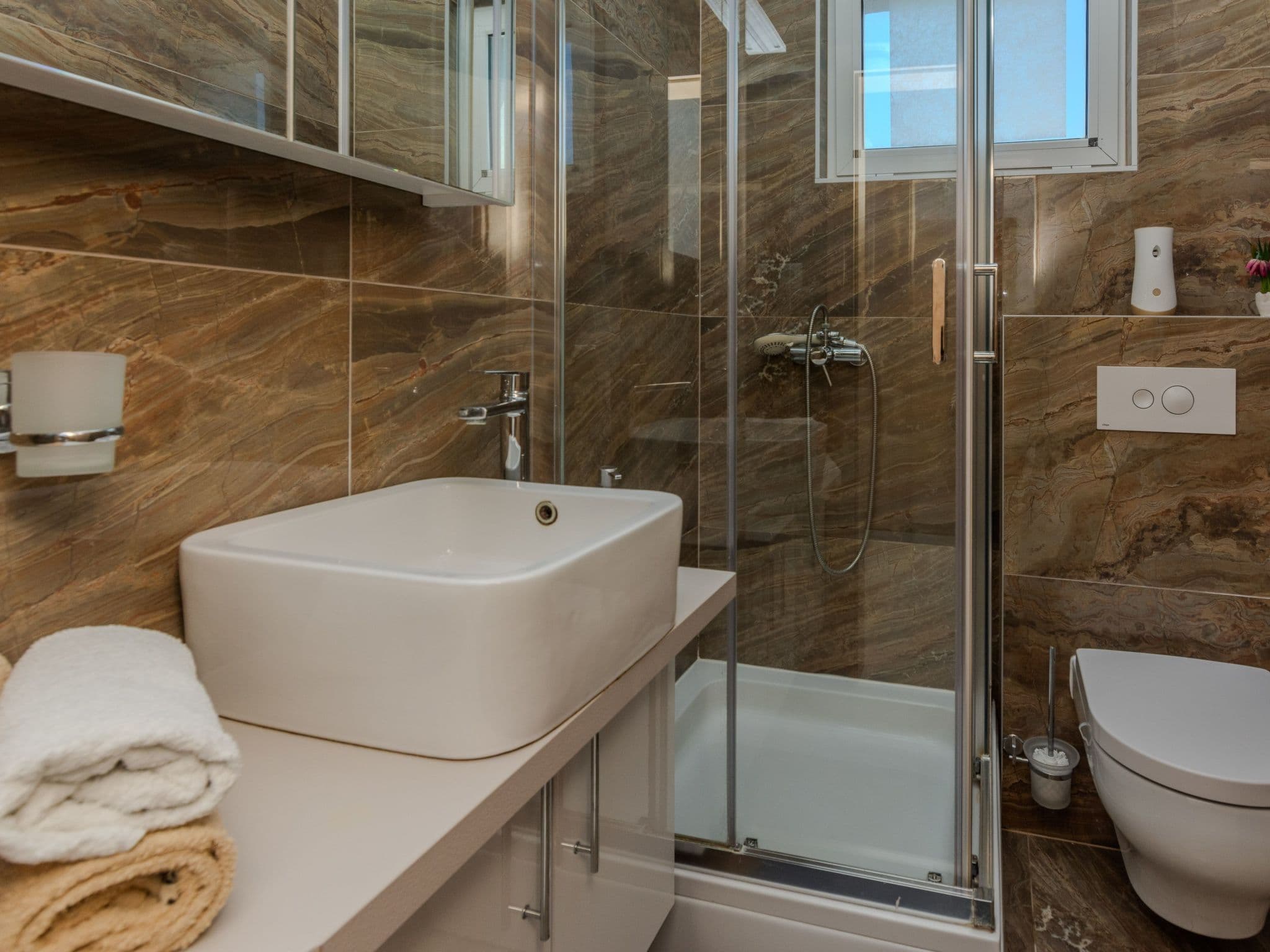 Bathroom / Wellness