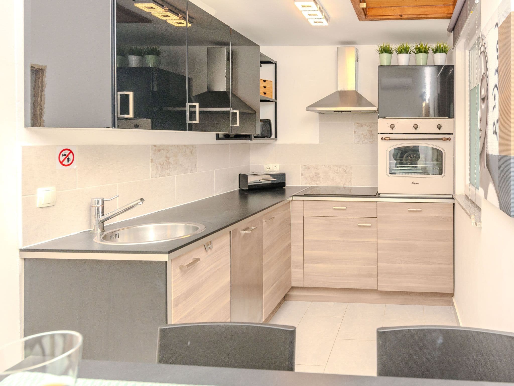 Kitchen / Dining Room