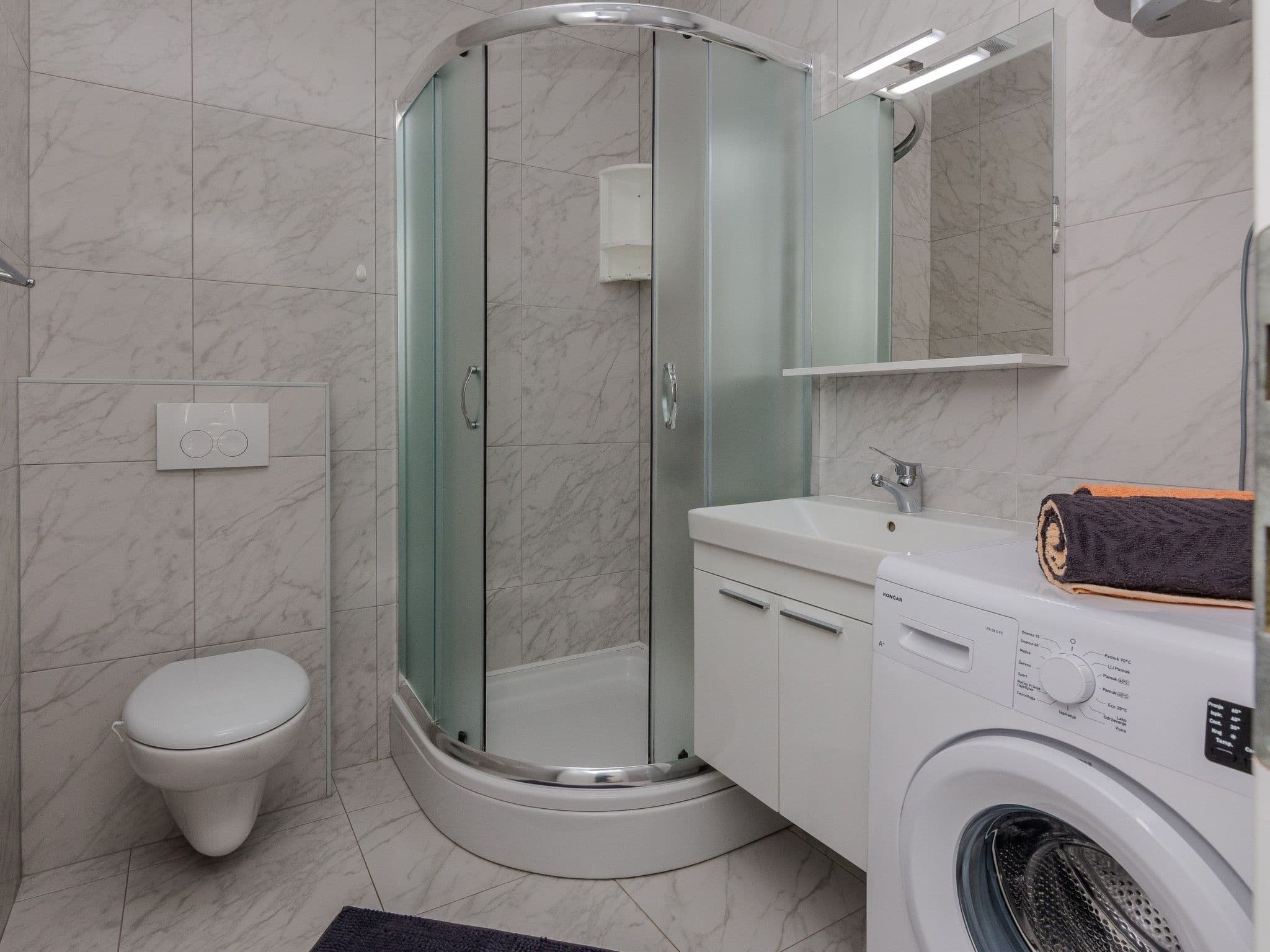 Bathroom / Wellness