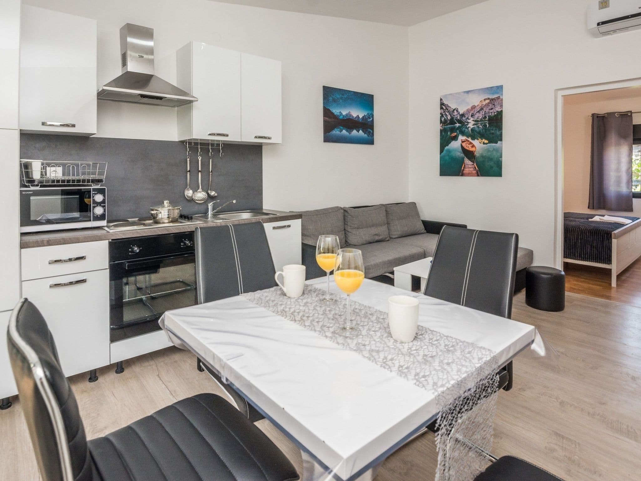 Kitchen / Dining Room