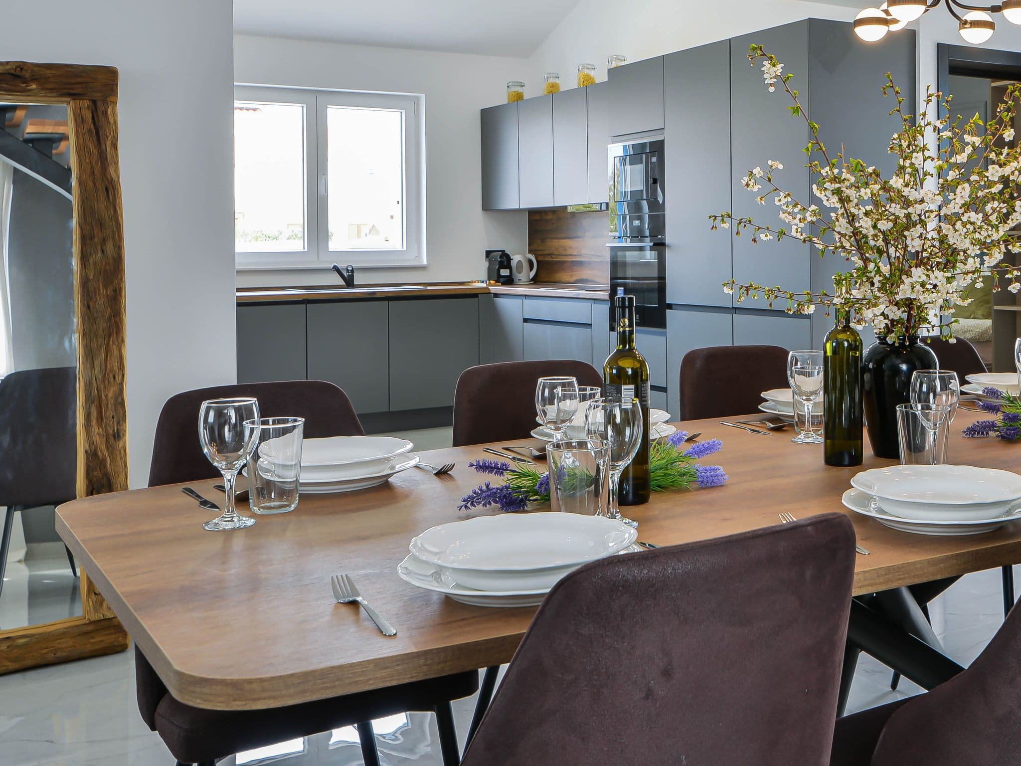 Kitchen / Dining Room