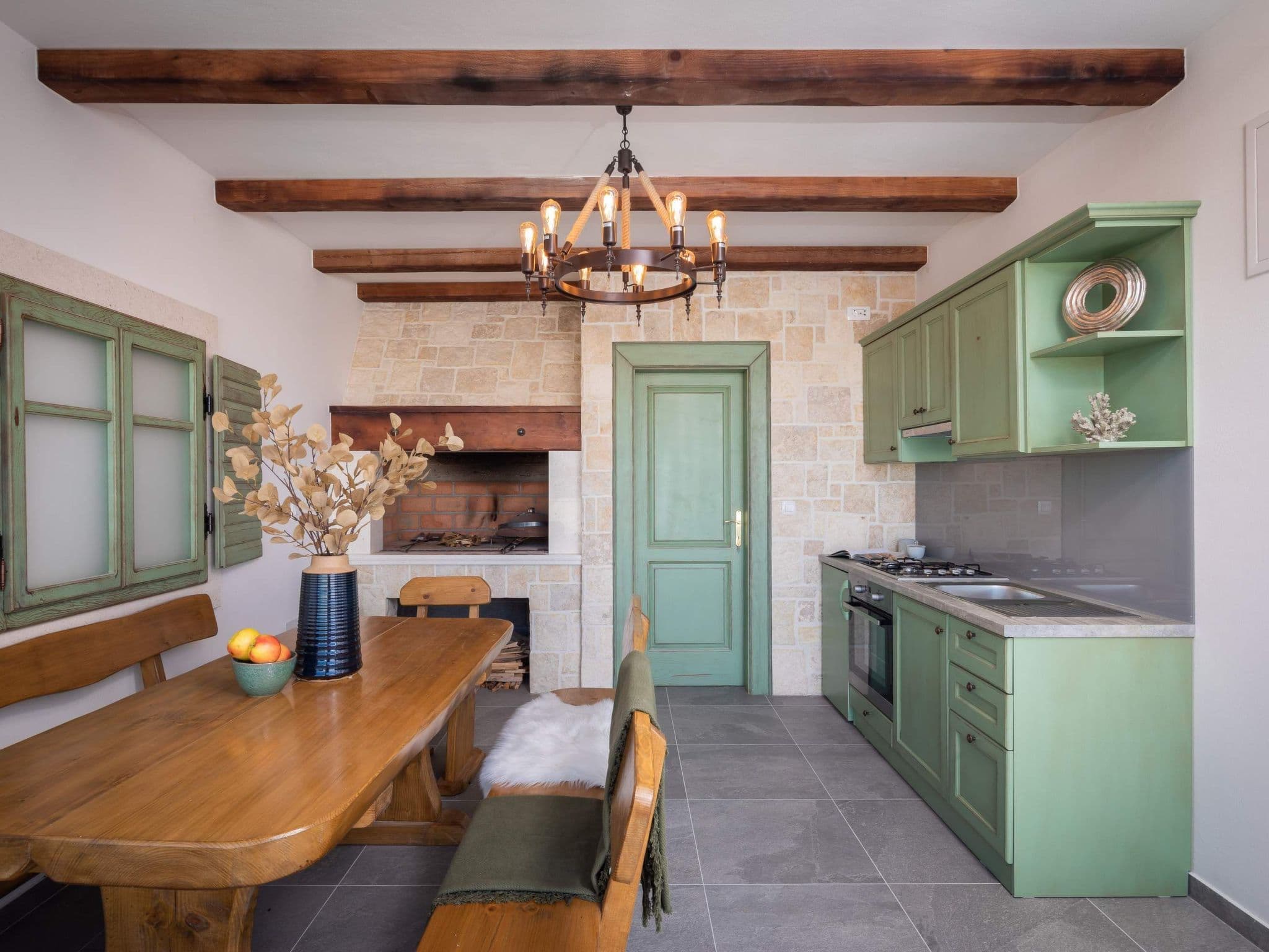 Kitchen / Dining Room