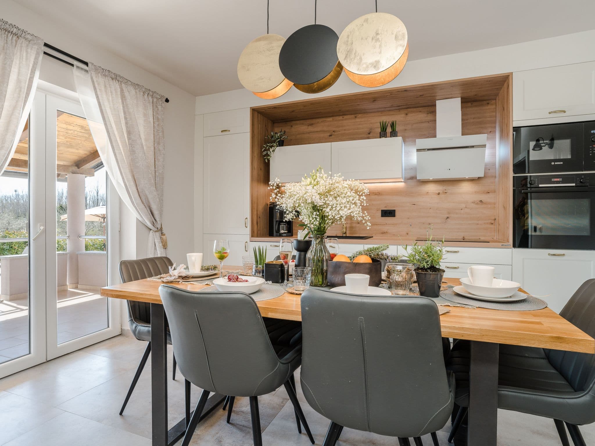 Kitchen / Dining Room