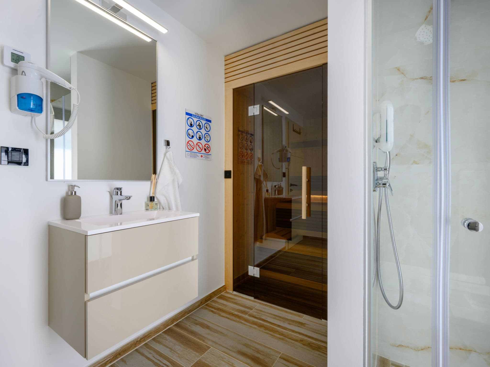 Bathroom / Wellness