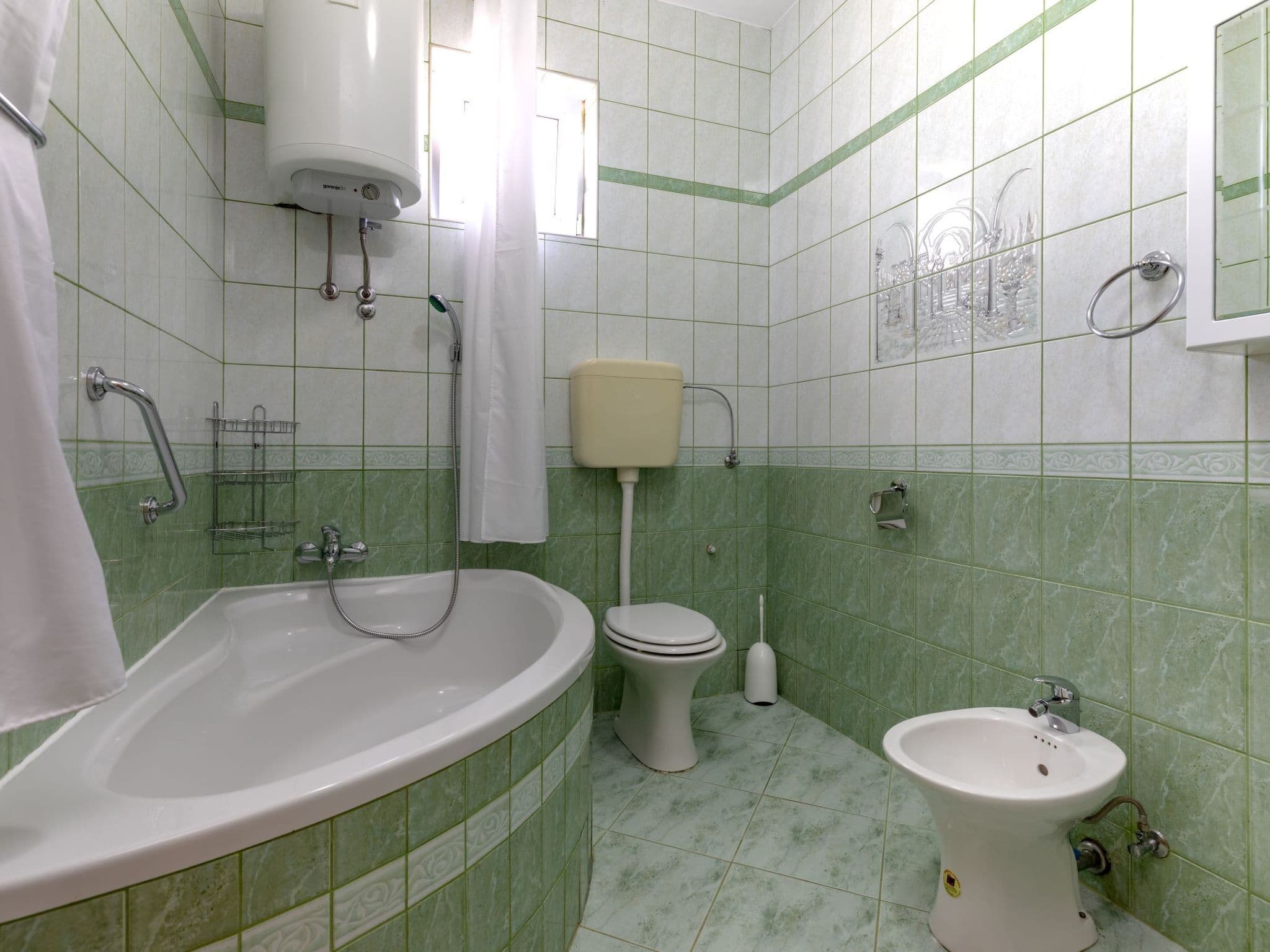 Gallery Image 12