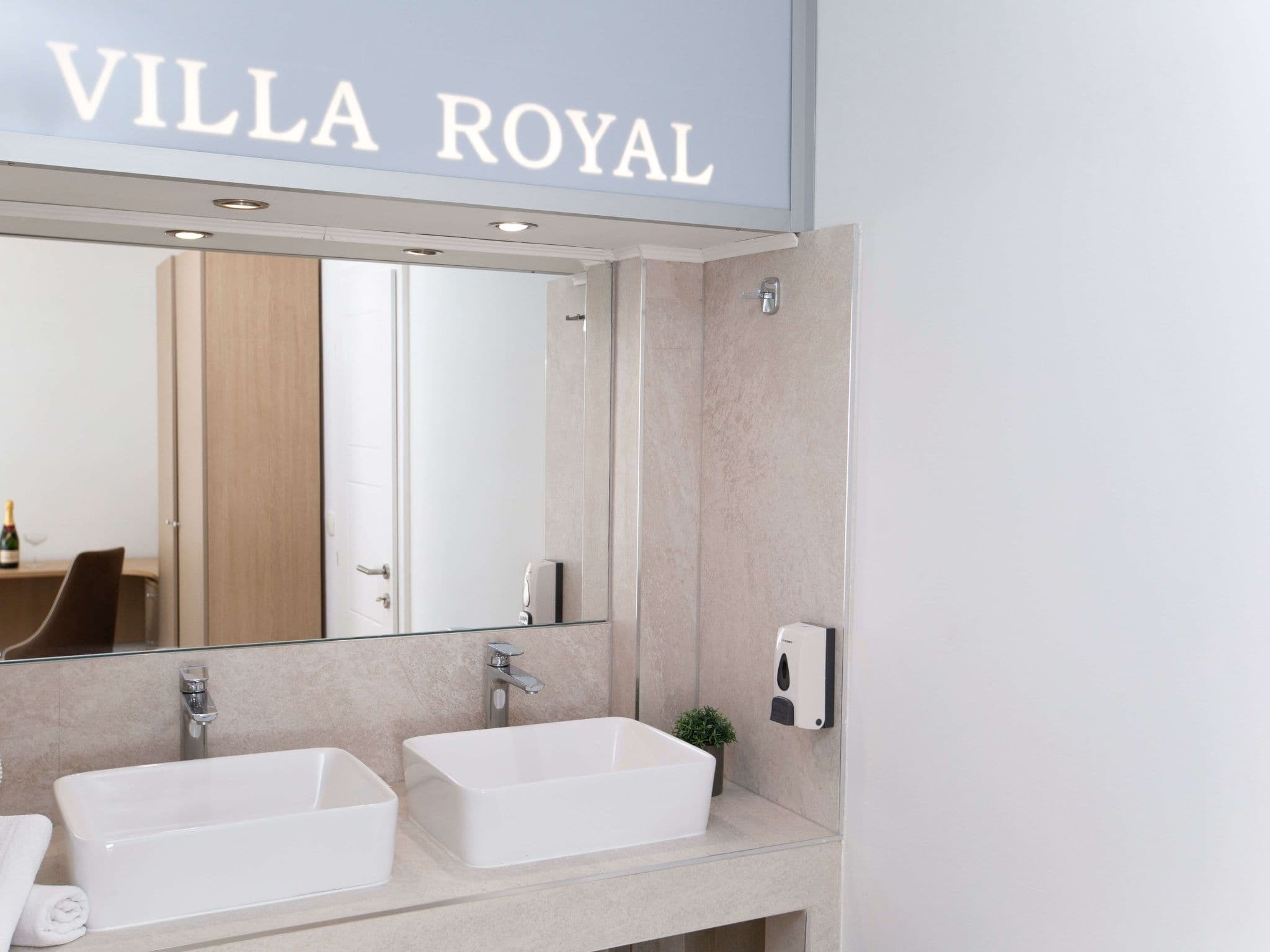 Bathroom / Wellness