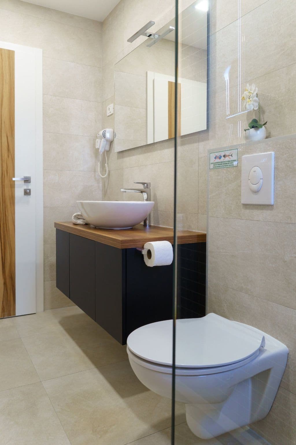 Bathroom / Wellness