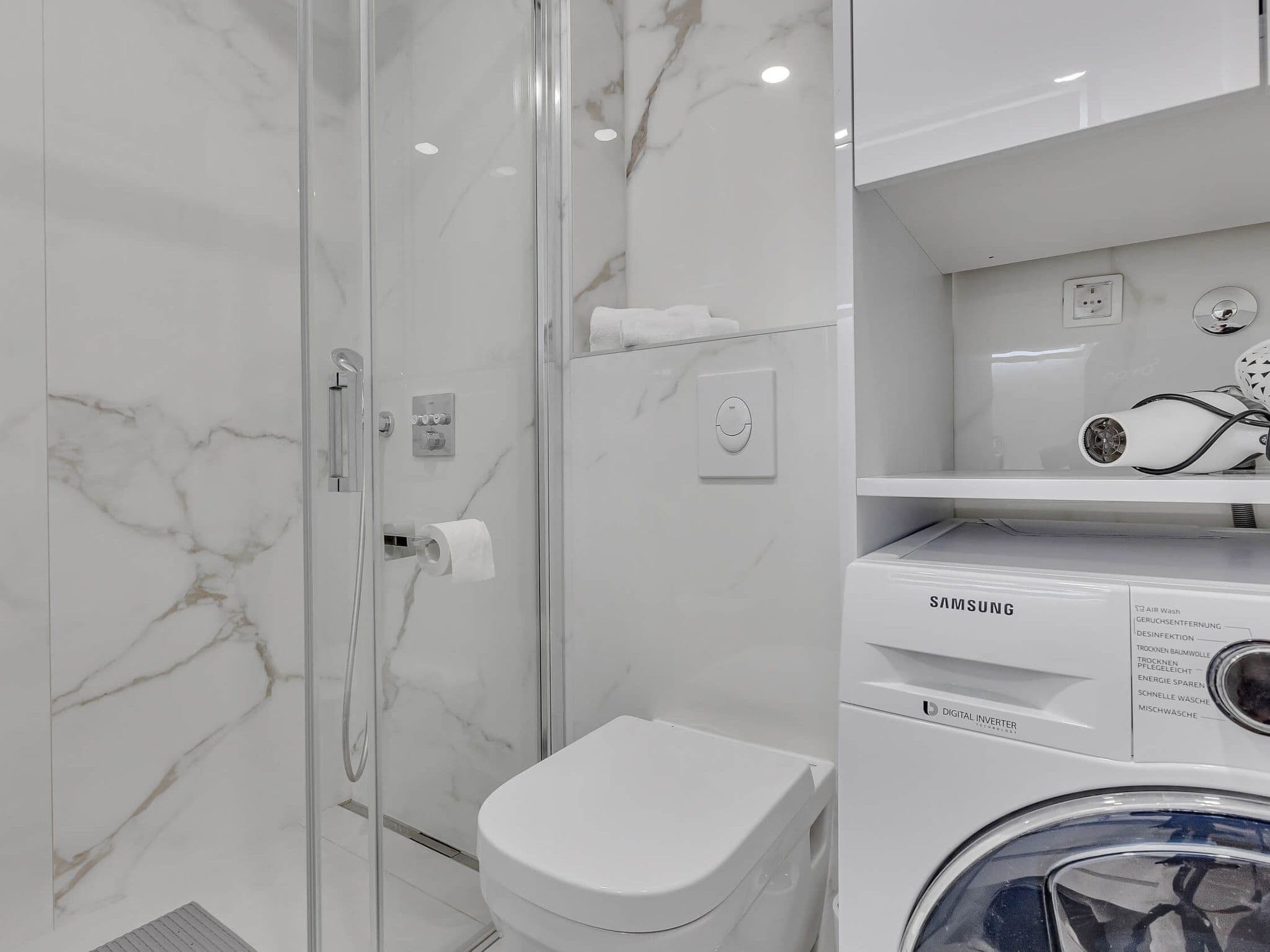 Bathroom / Wellness