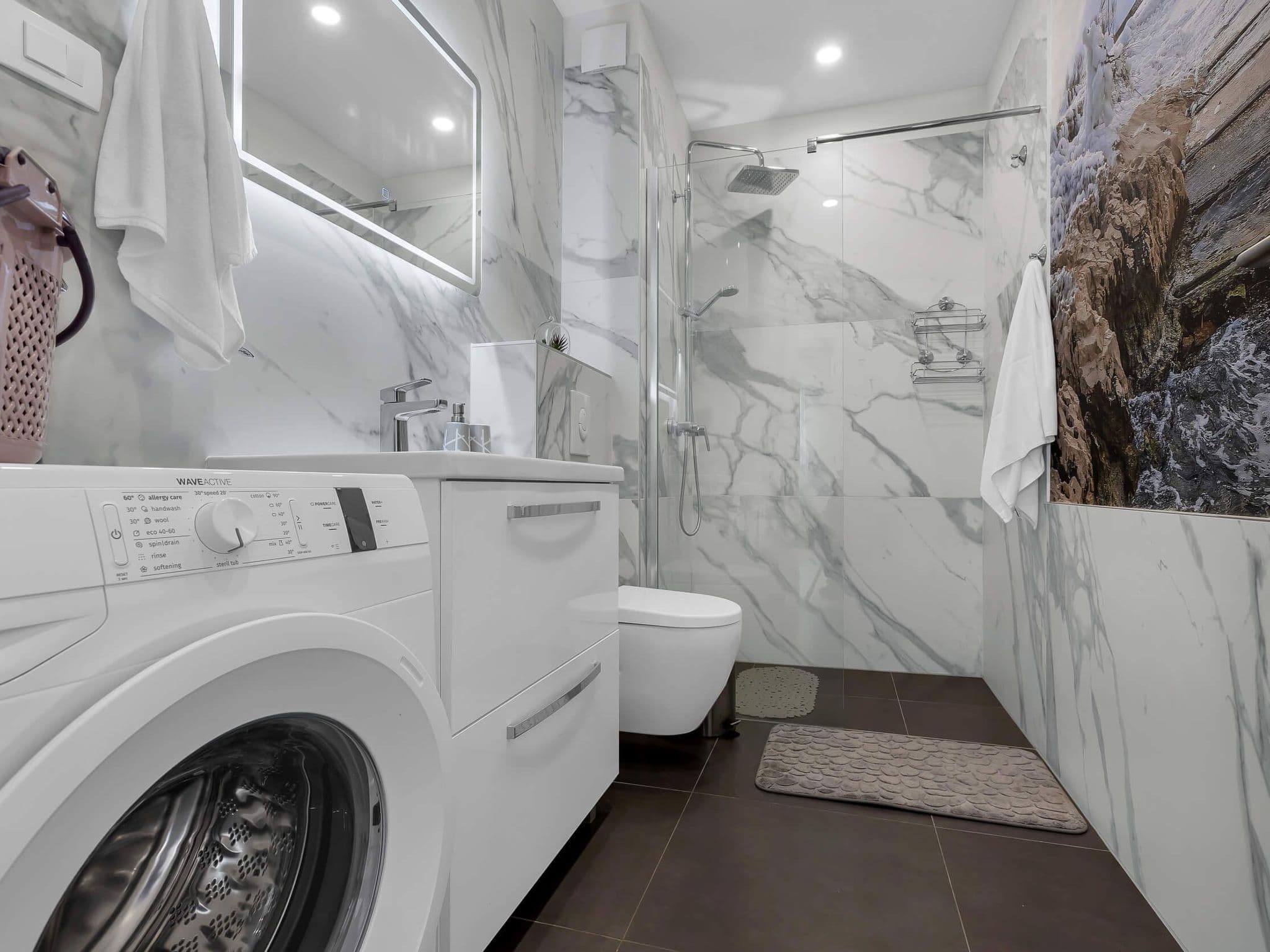 Bathroom / Wellness