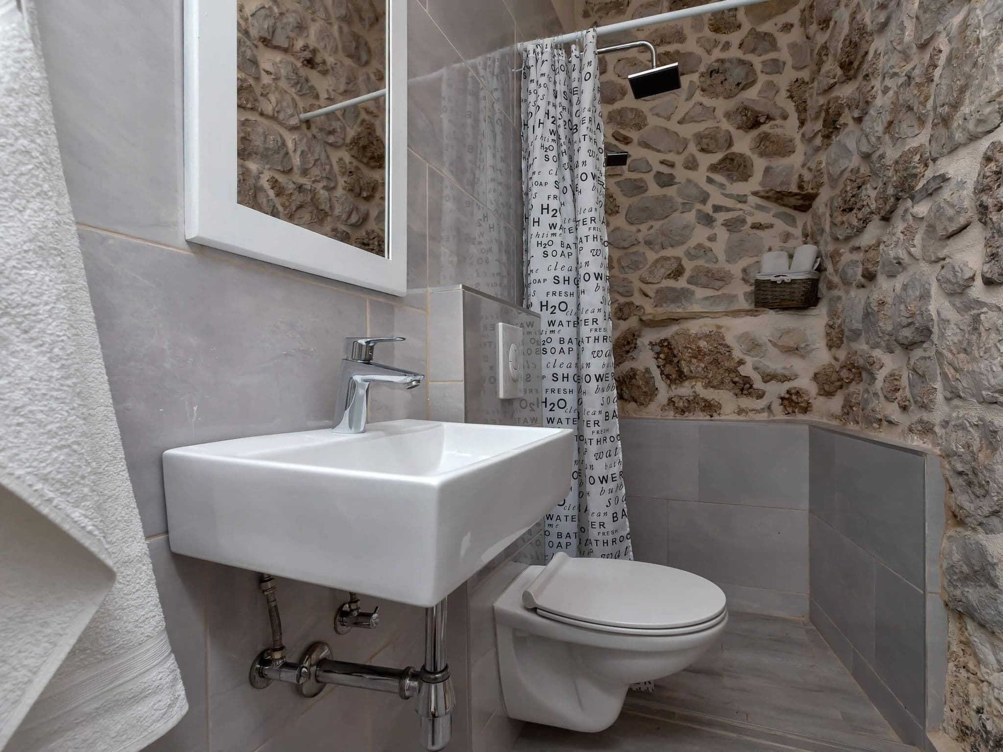 Bathroom / Wellness