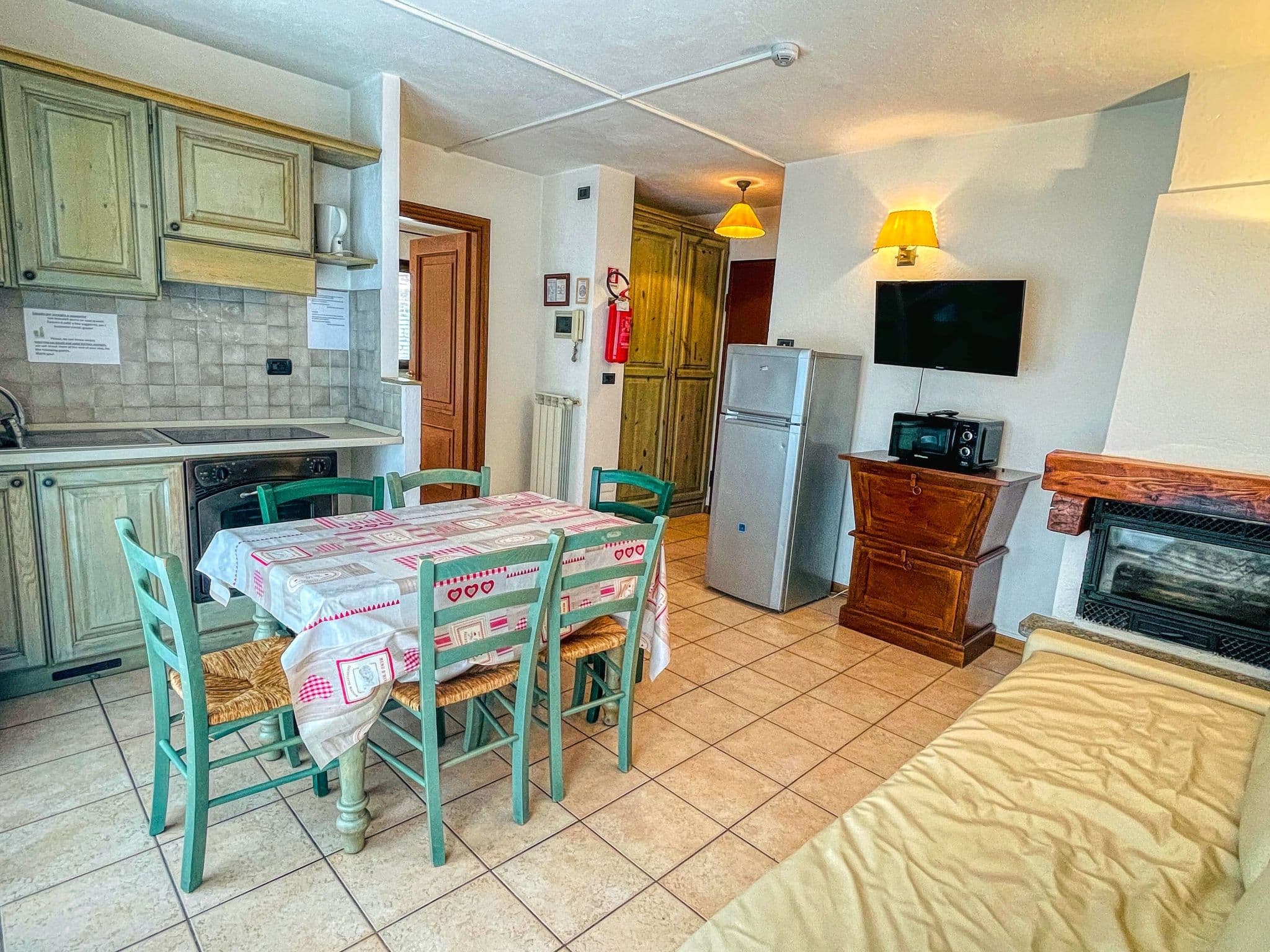 Kitchen / Dining Room