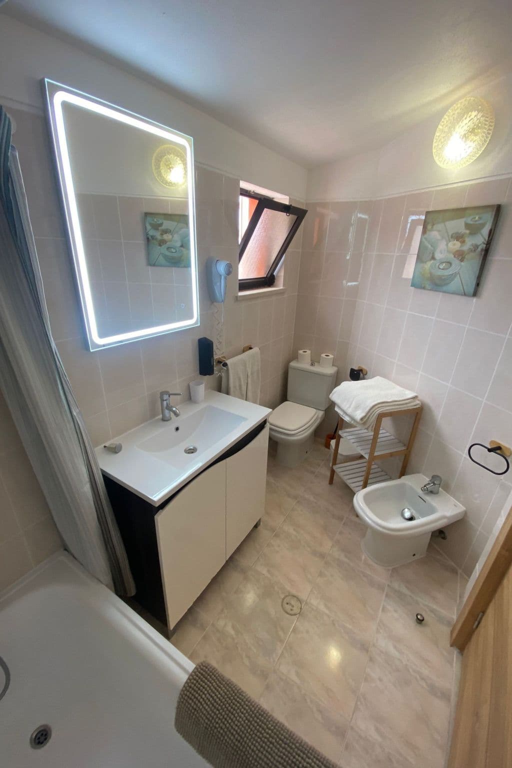 Bathroom / Wellness