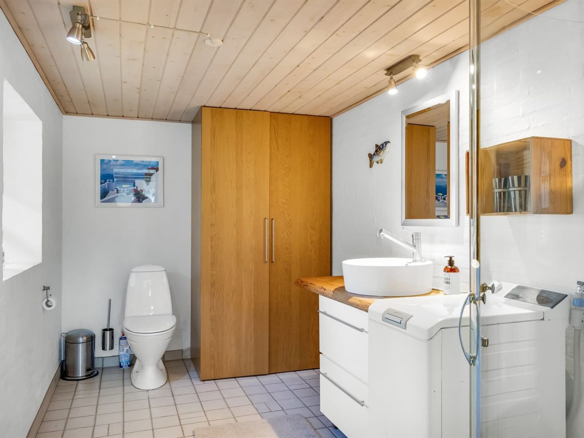 Bathroom / Wellness