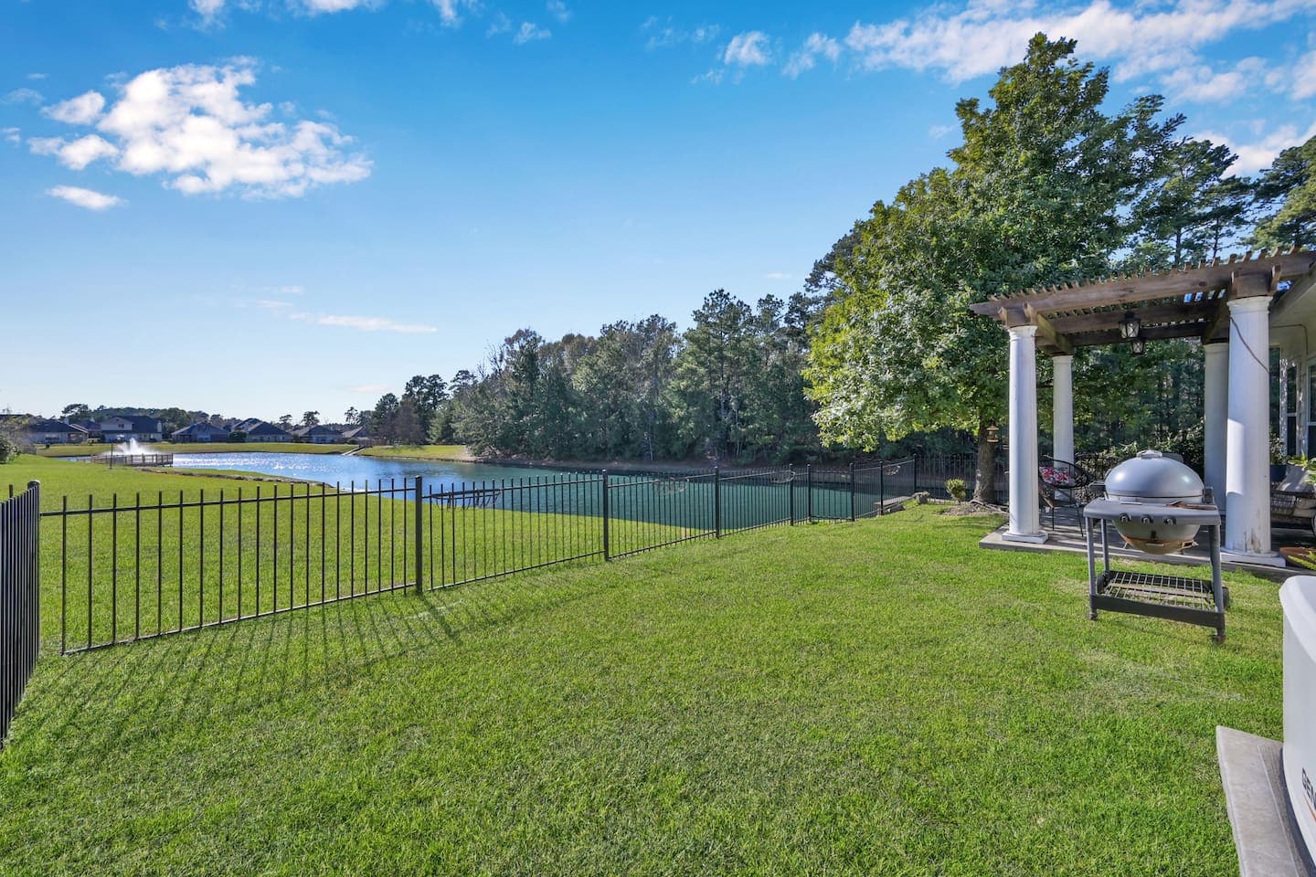 Idyllic place to kick back, read a book or host your friends and family