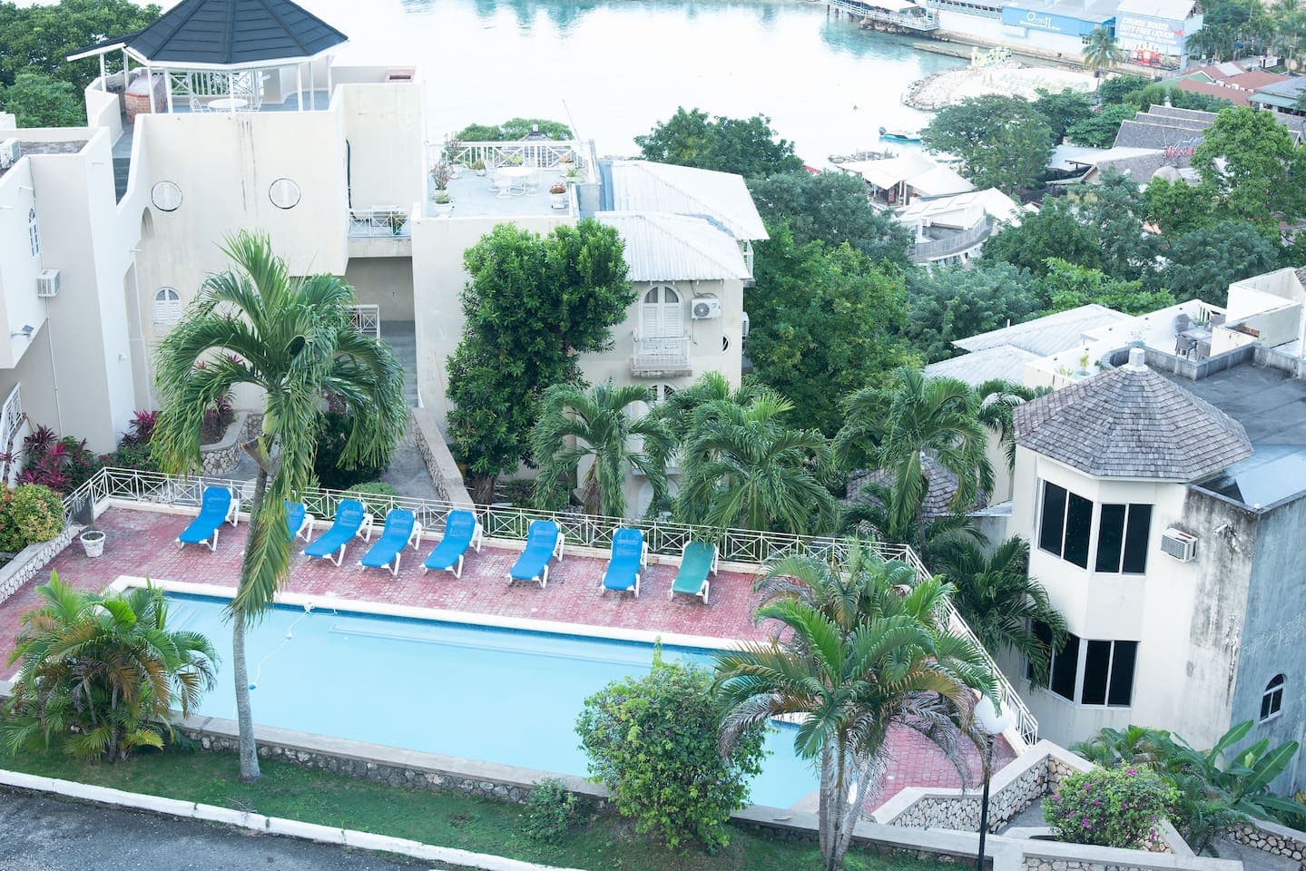One of 6 lovely pools at Columbus Heights