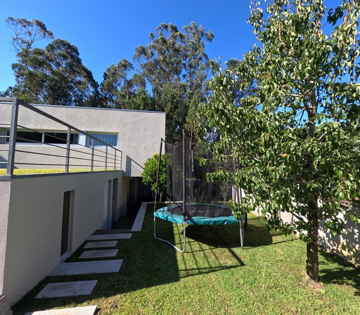 Gallery Image 18