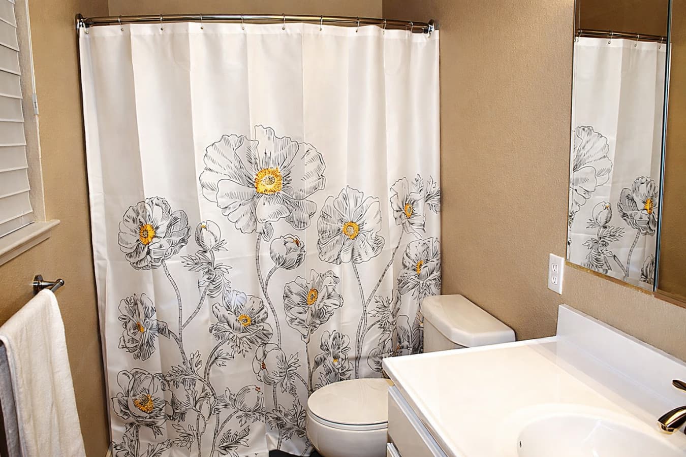 NV7705 master bath.png