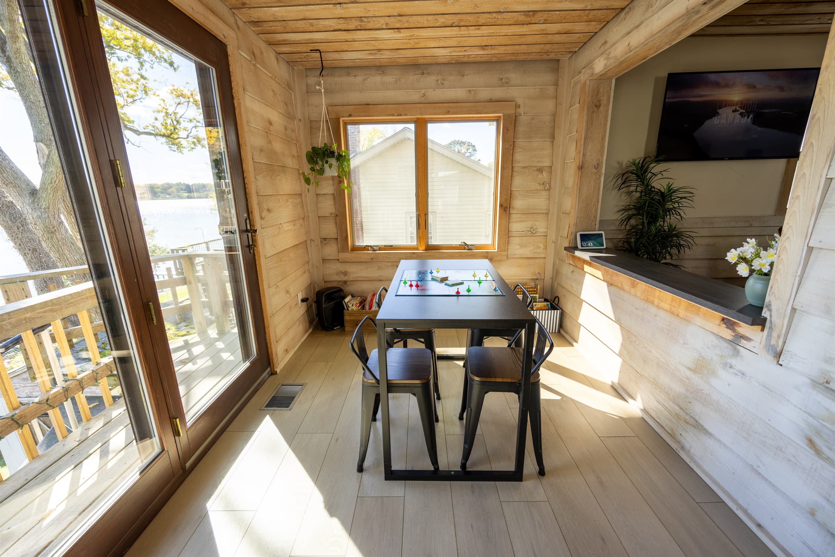 Dining for 4 | 1st Floor | Kids Nook