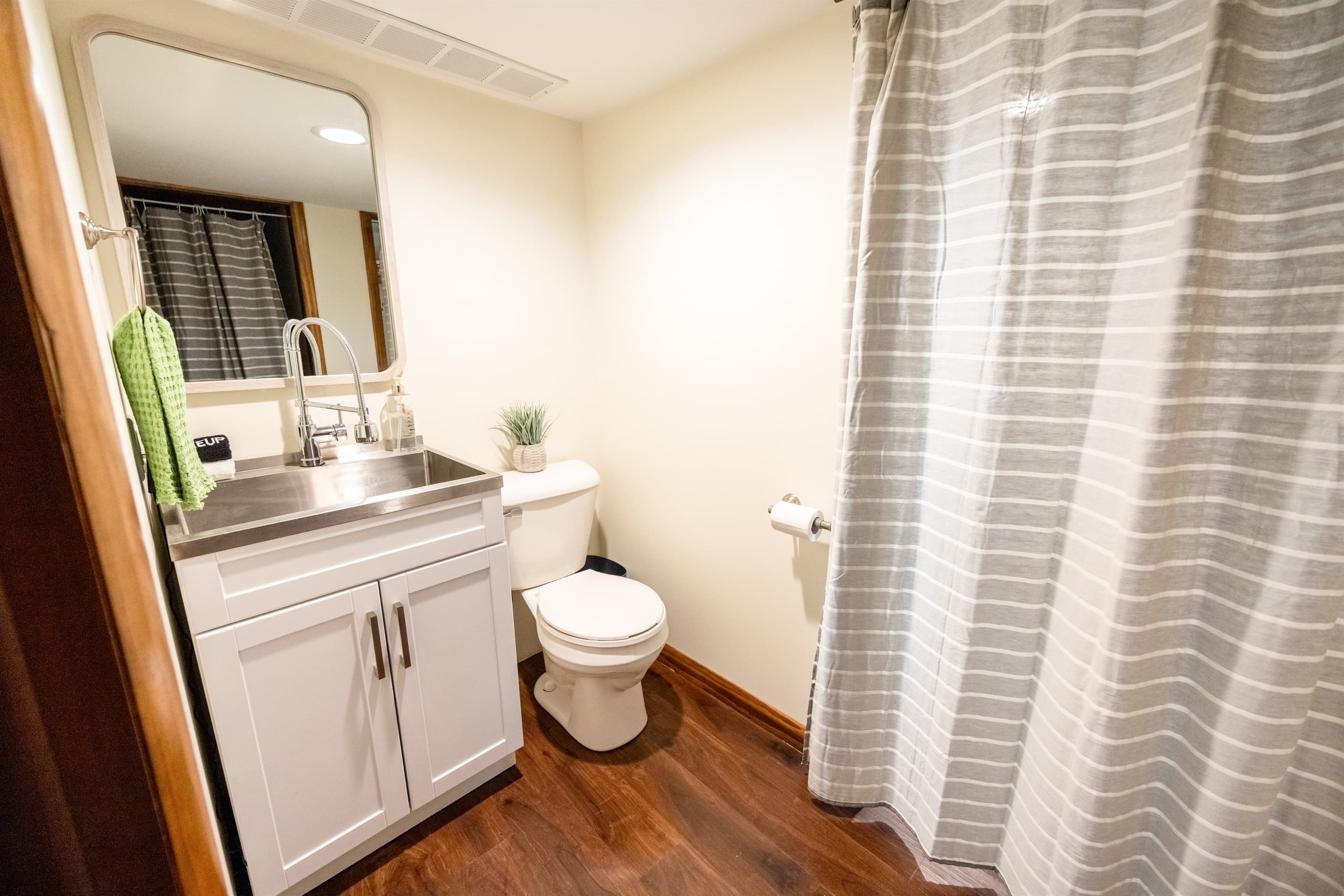 Basement Bath | Toilet | Sink