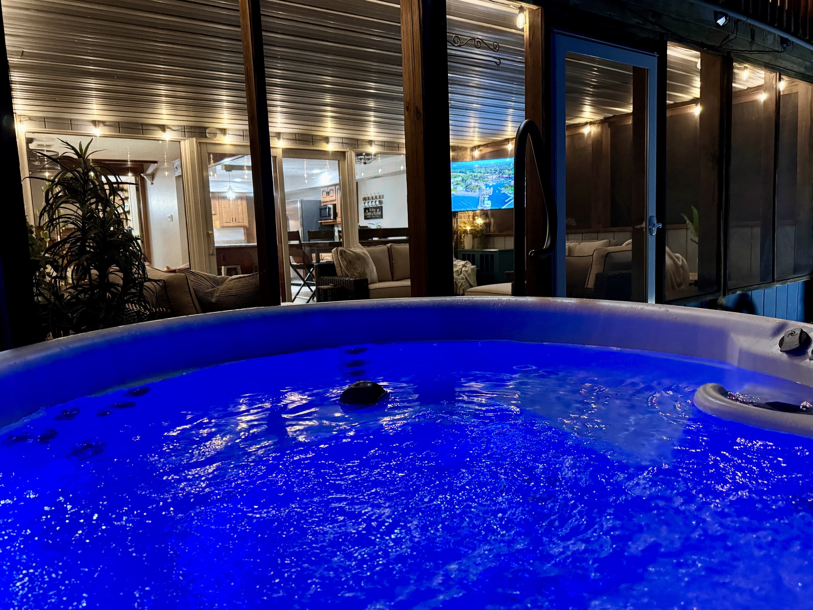 Fun lighting | Crystal clear water