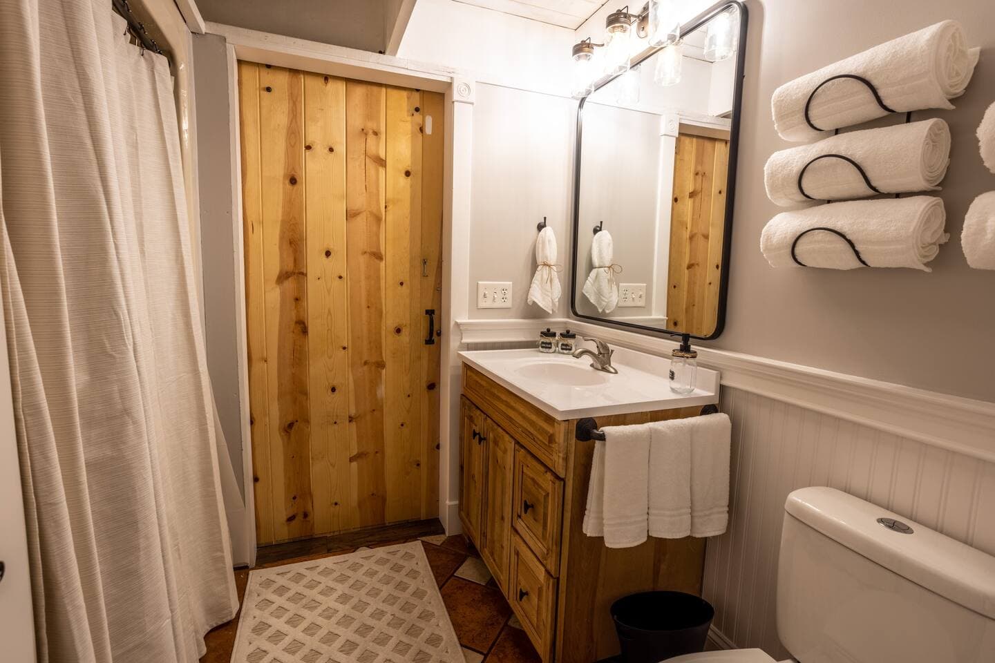 1st Floor | Shower | Toilet | Sink