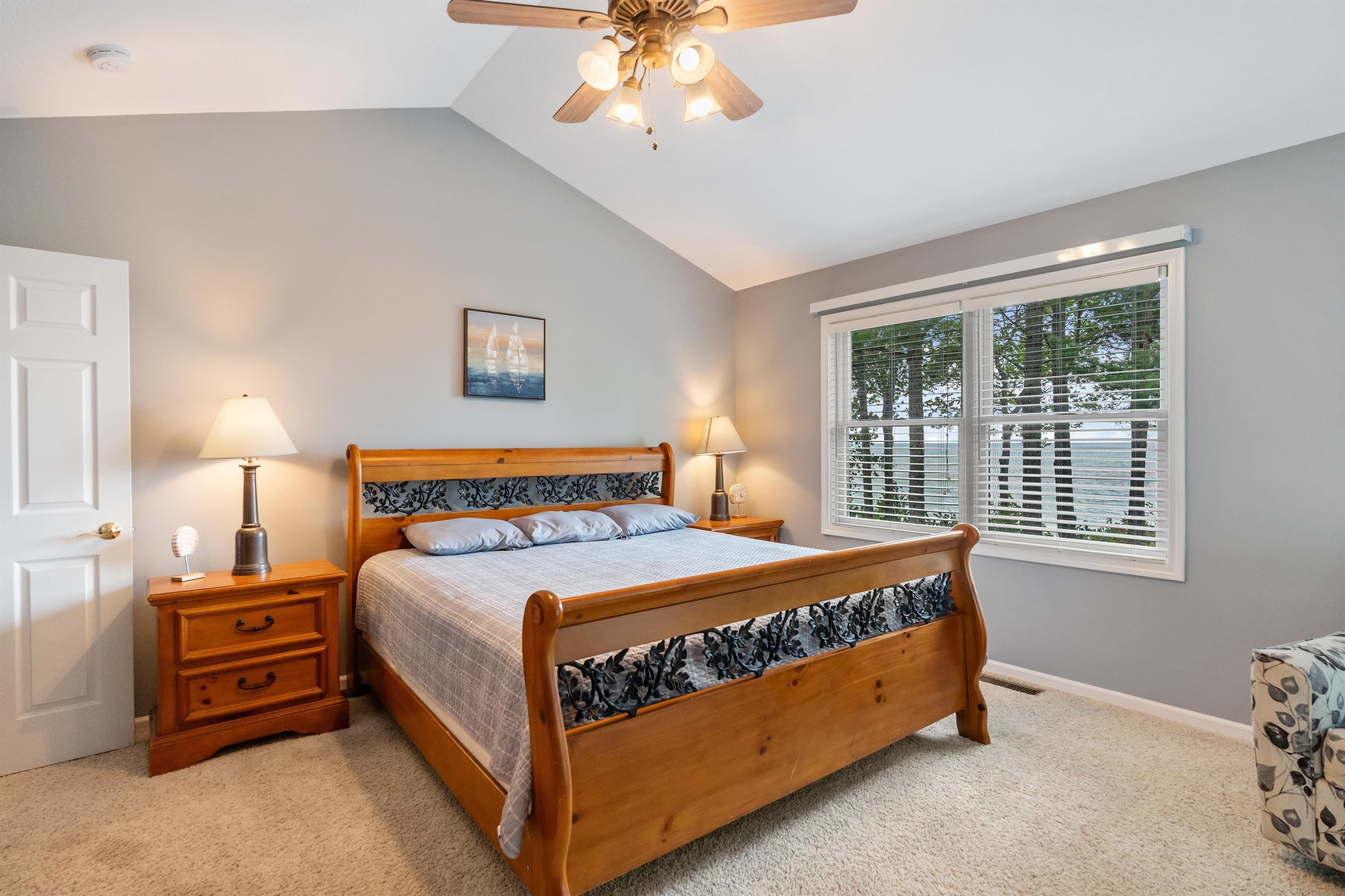 King sized bed