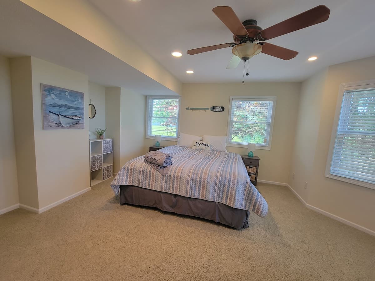 First floor en suite with king sized bed overlooking Lake Michigan