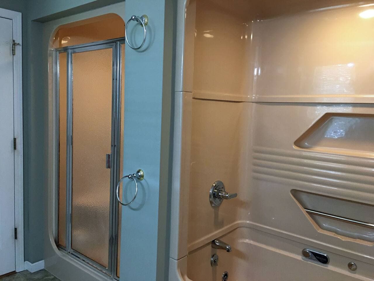 1st floor bath and shower