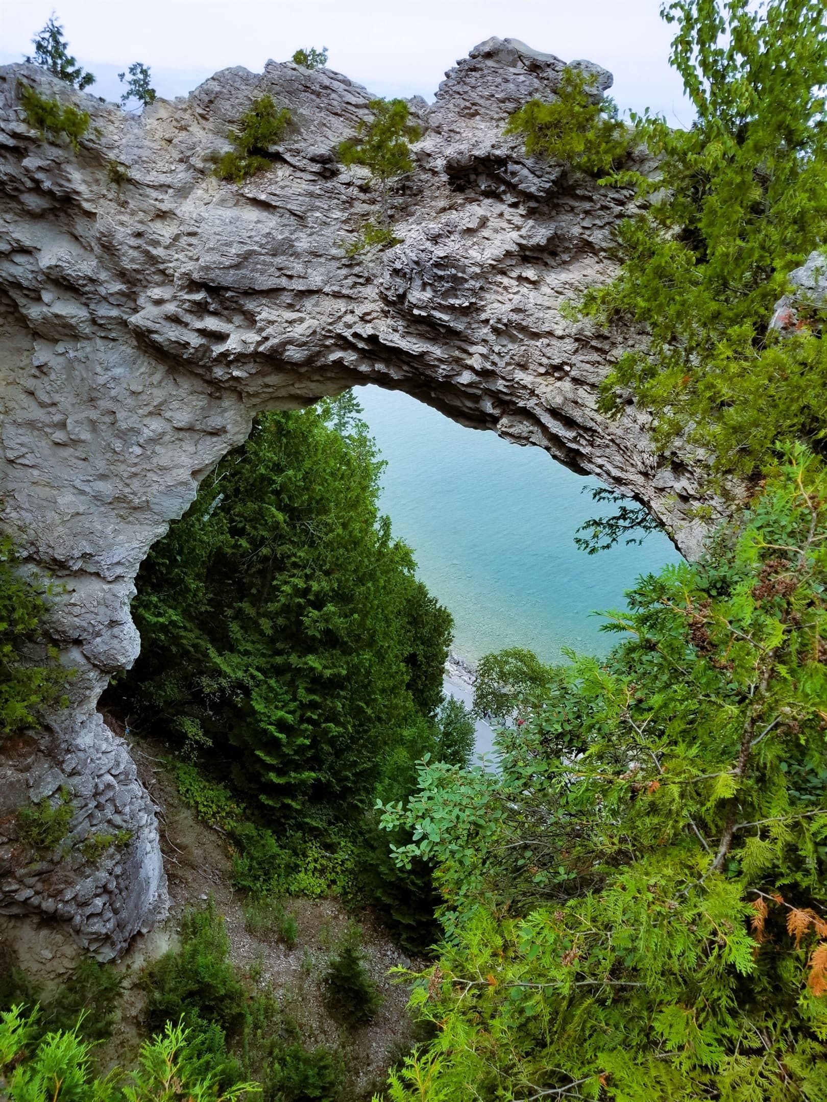 Great location close to ferries to Mackinac Island and Arch Rock