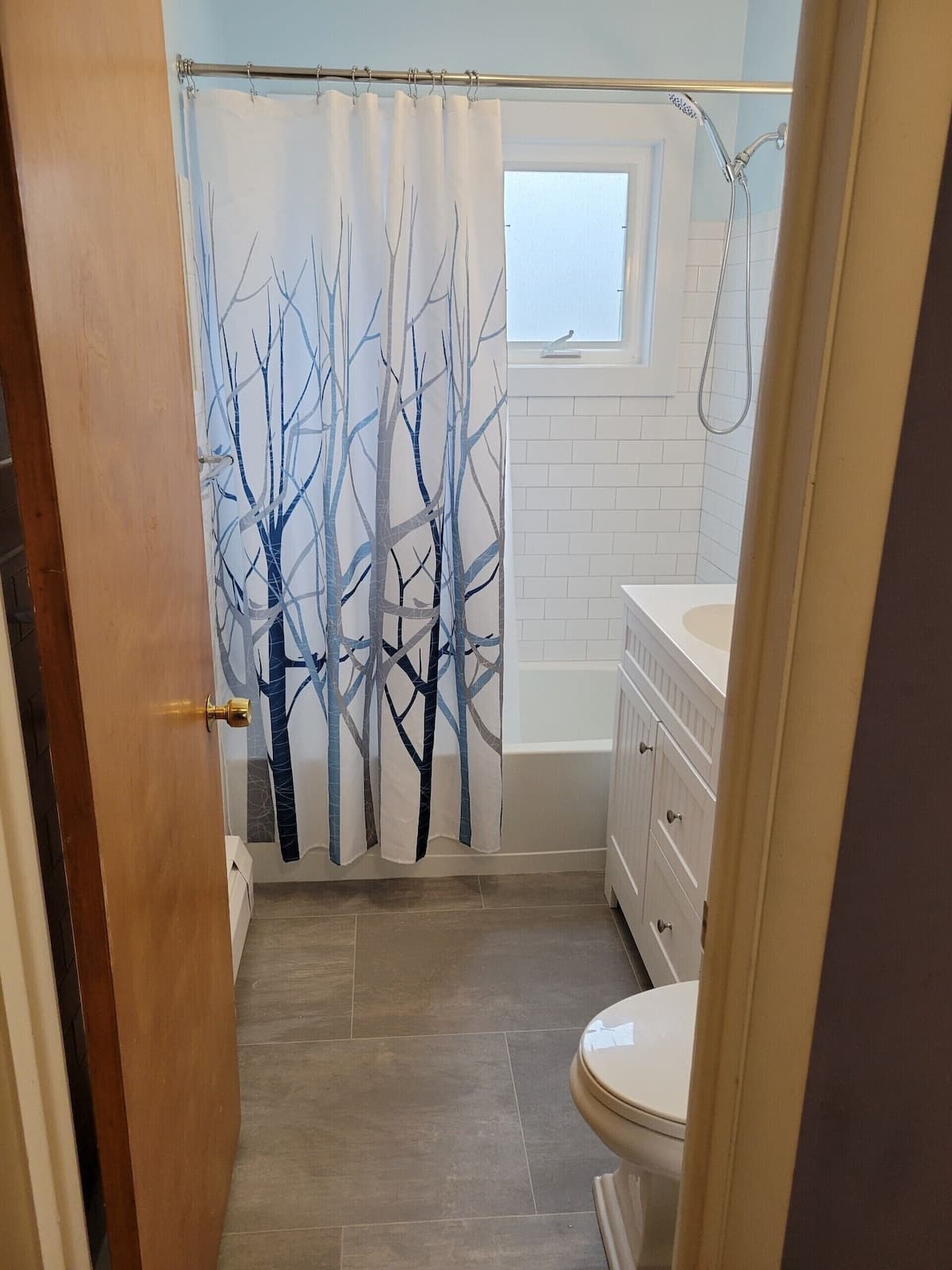 Bathroom 2 with full tub/shower.