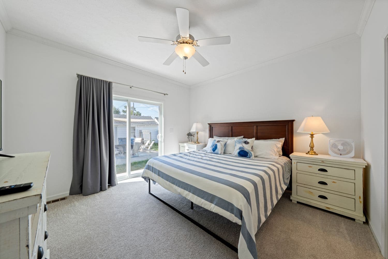 King Sized primary suite