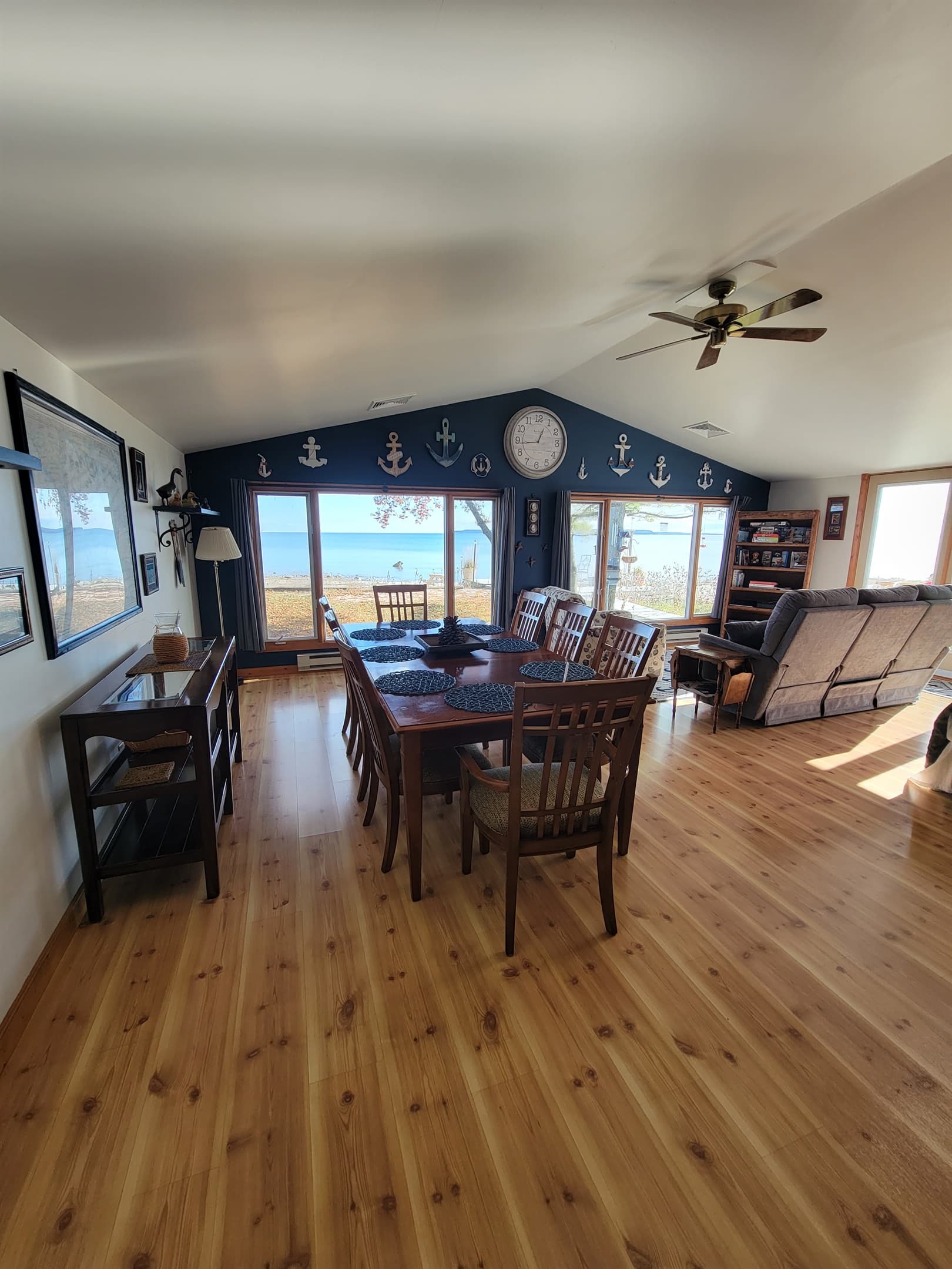 Endless views in the main living/great room