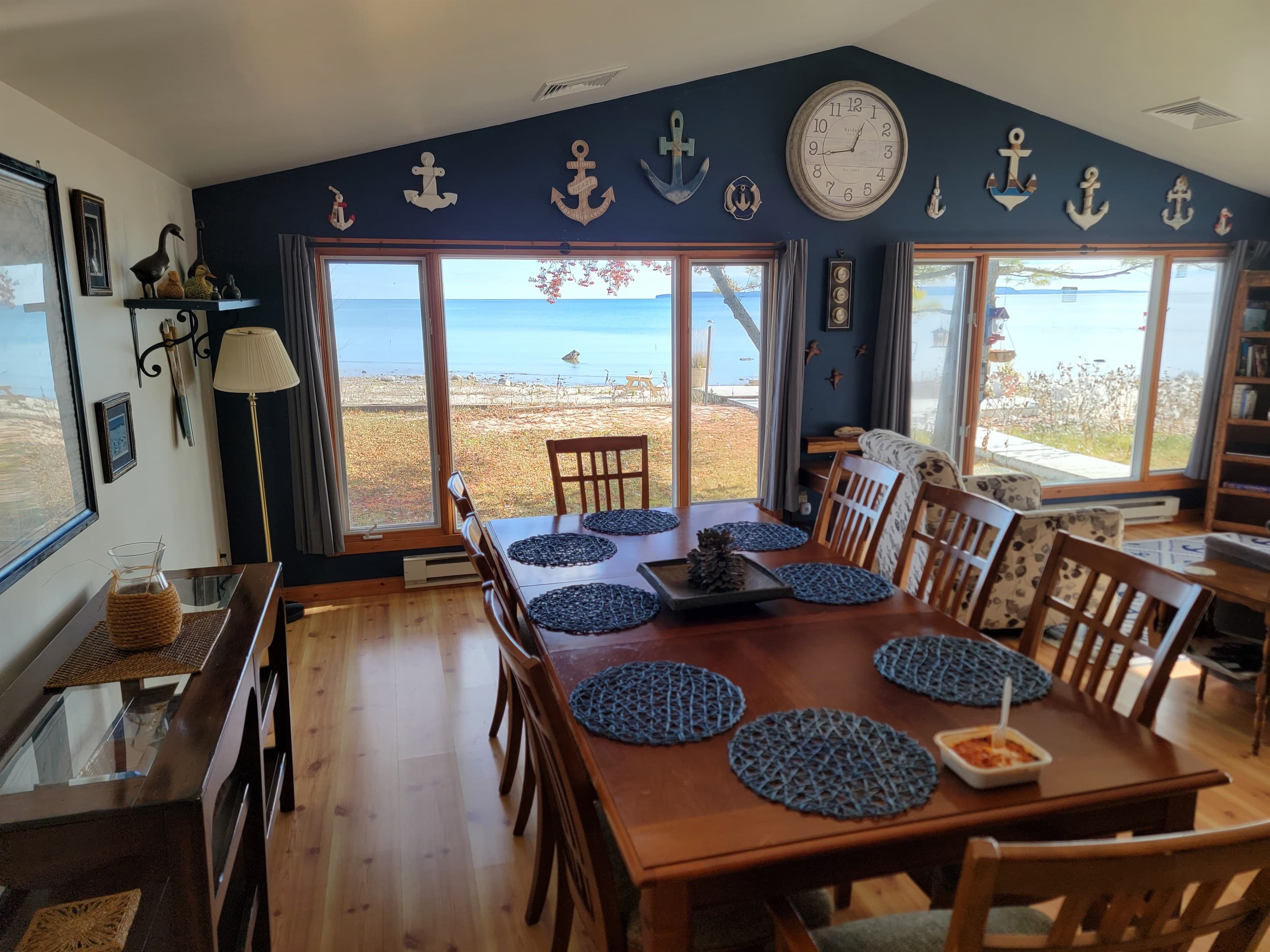 Great room dining area with beautiful views