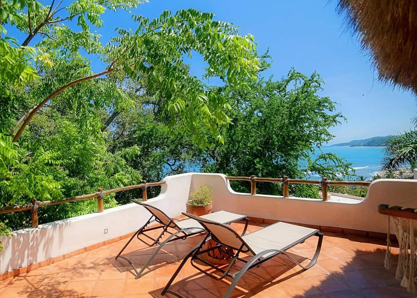360 degree views from rooftop terrace.