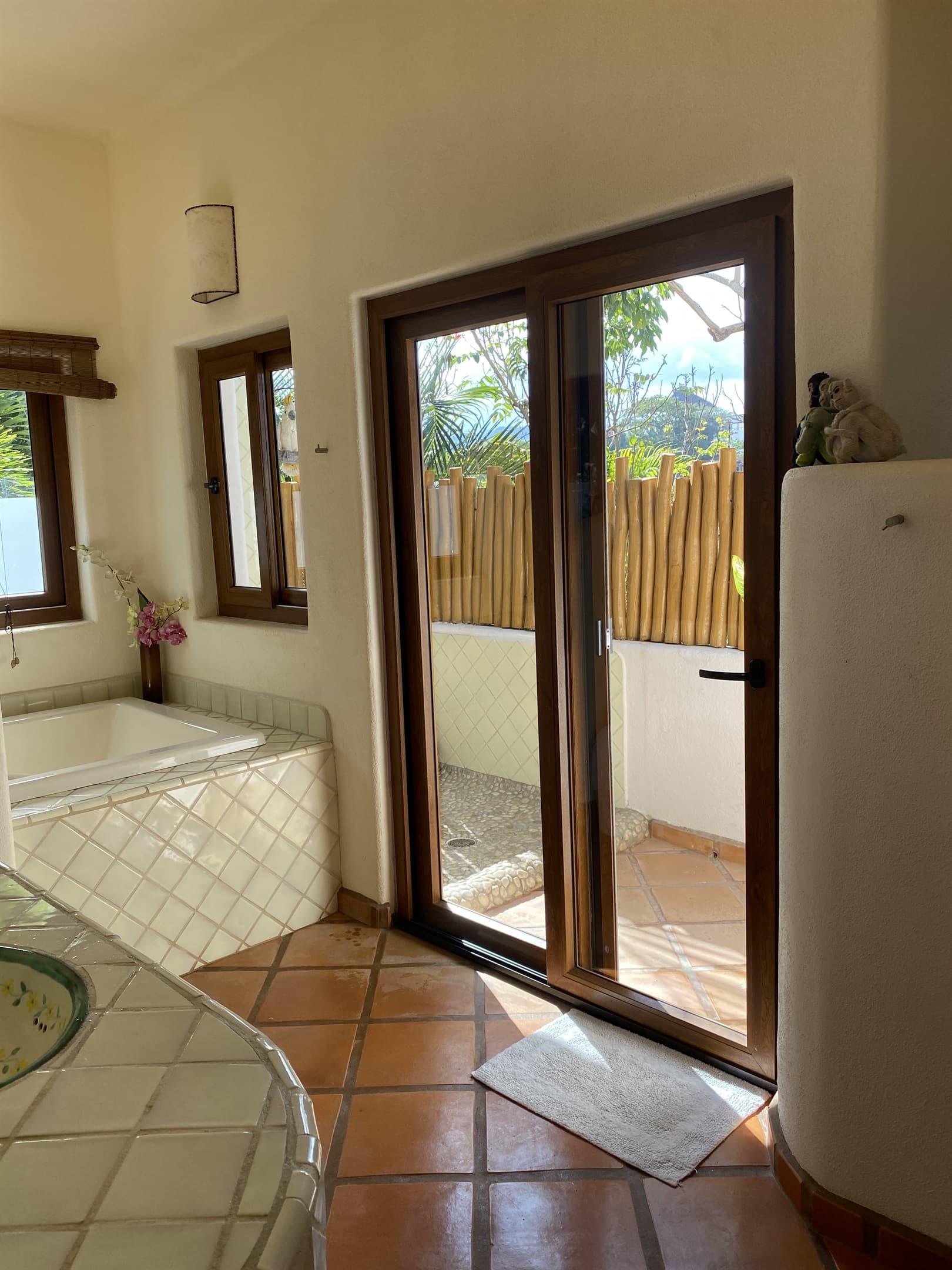 Master Bath #2 w/Outdoor Shower