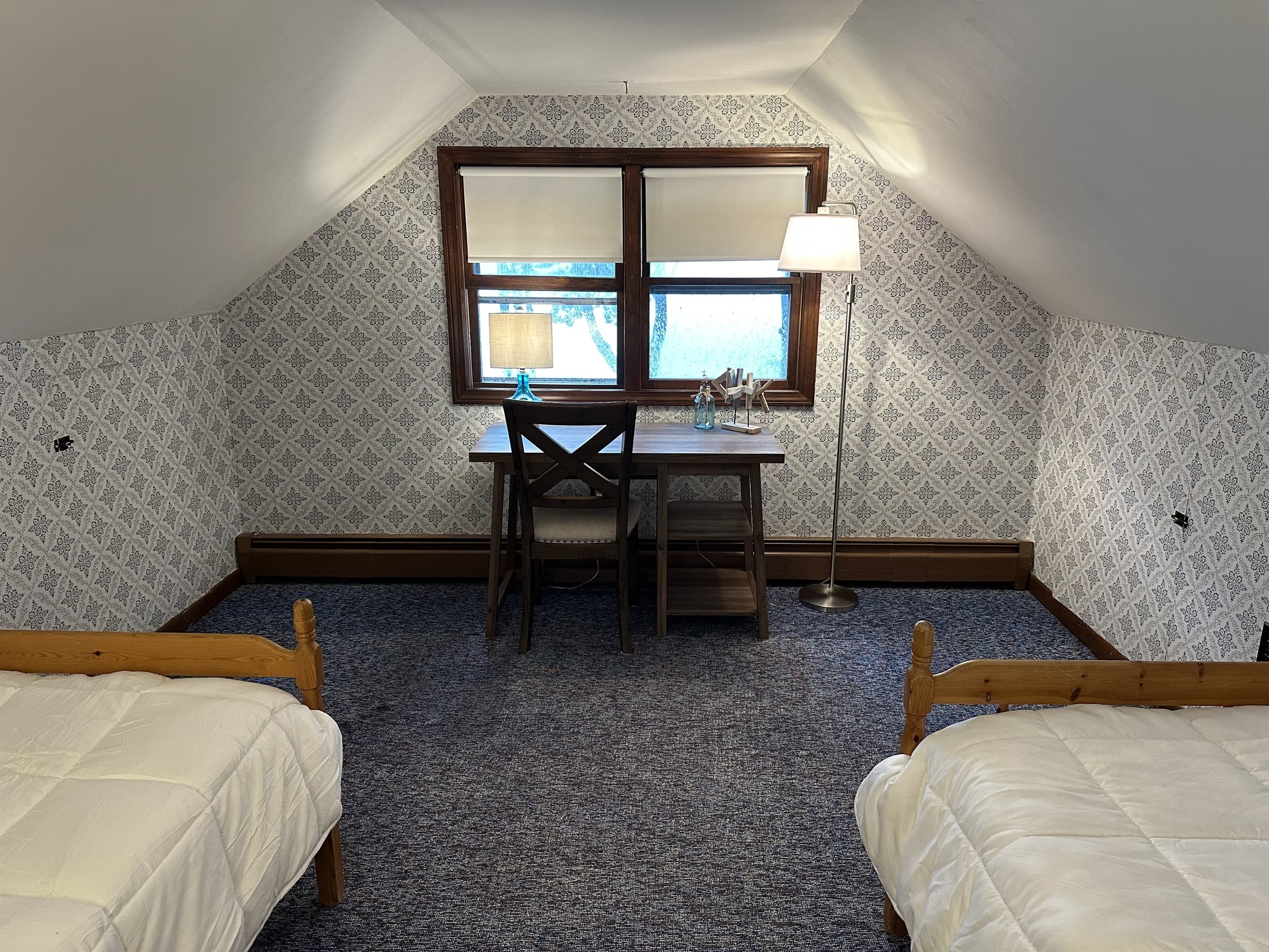 Bedroom #4 - Two Twin Beds