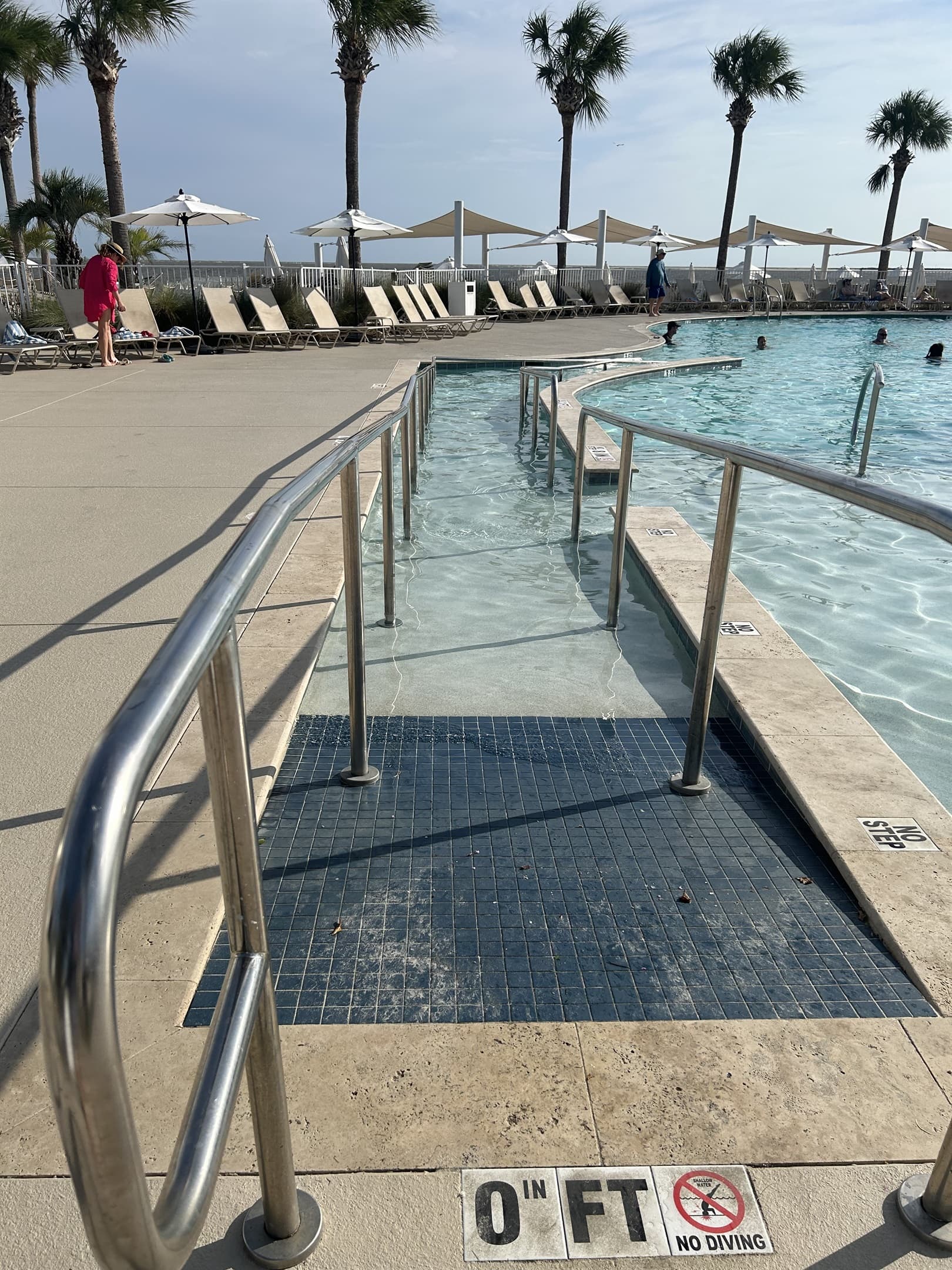 Step-free pool ramp for simple in-and-out access.