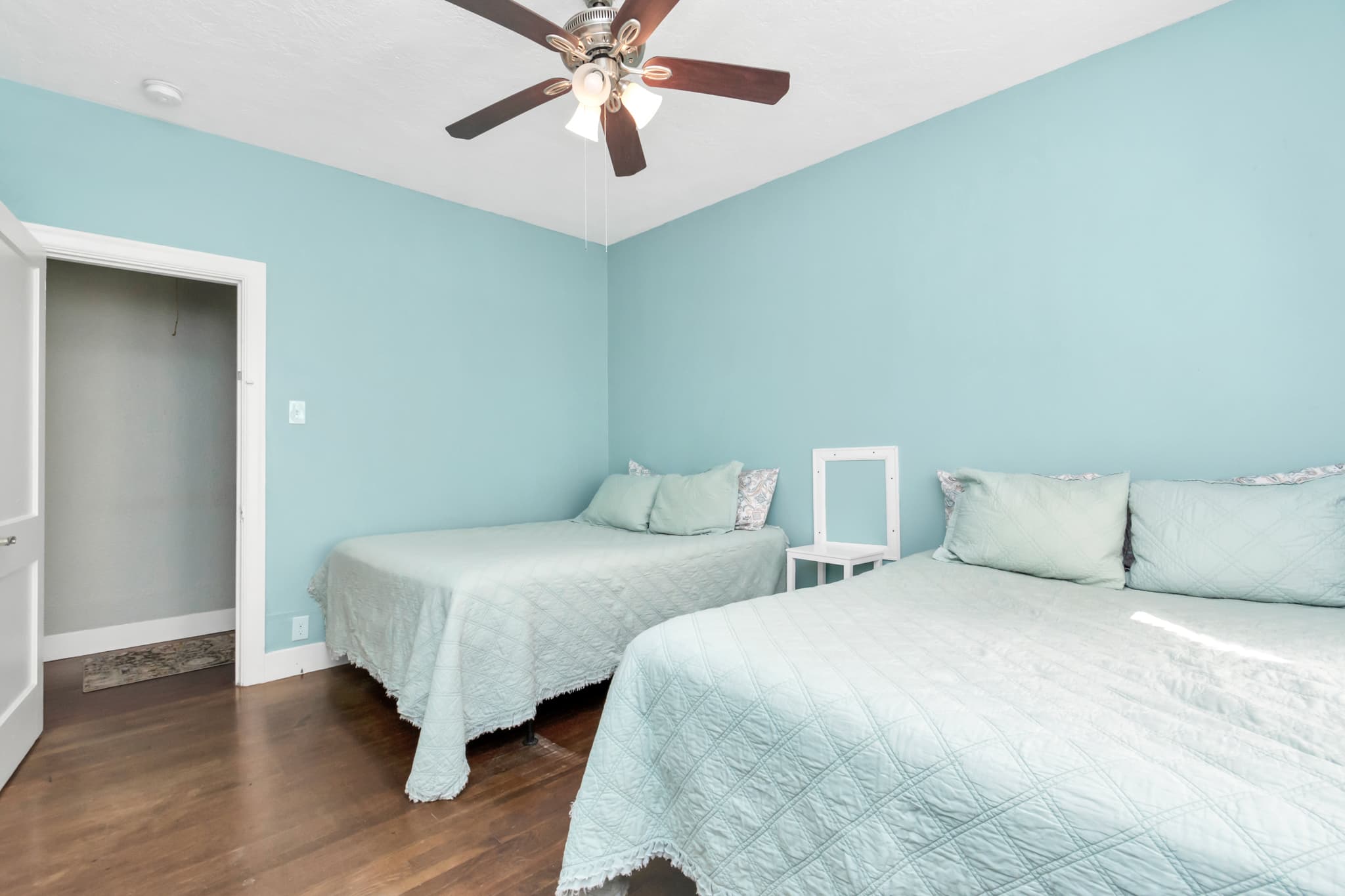 No need to bring linens or anything for your stay, provided for your stay.