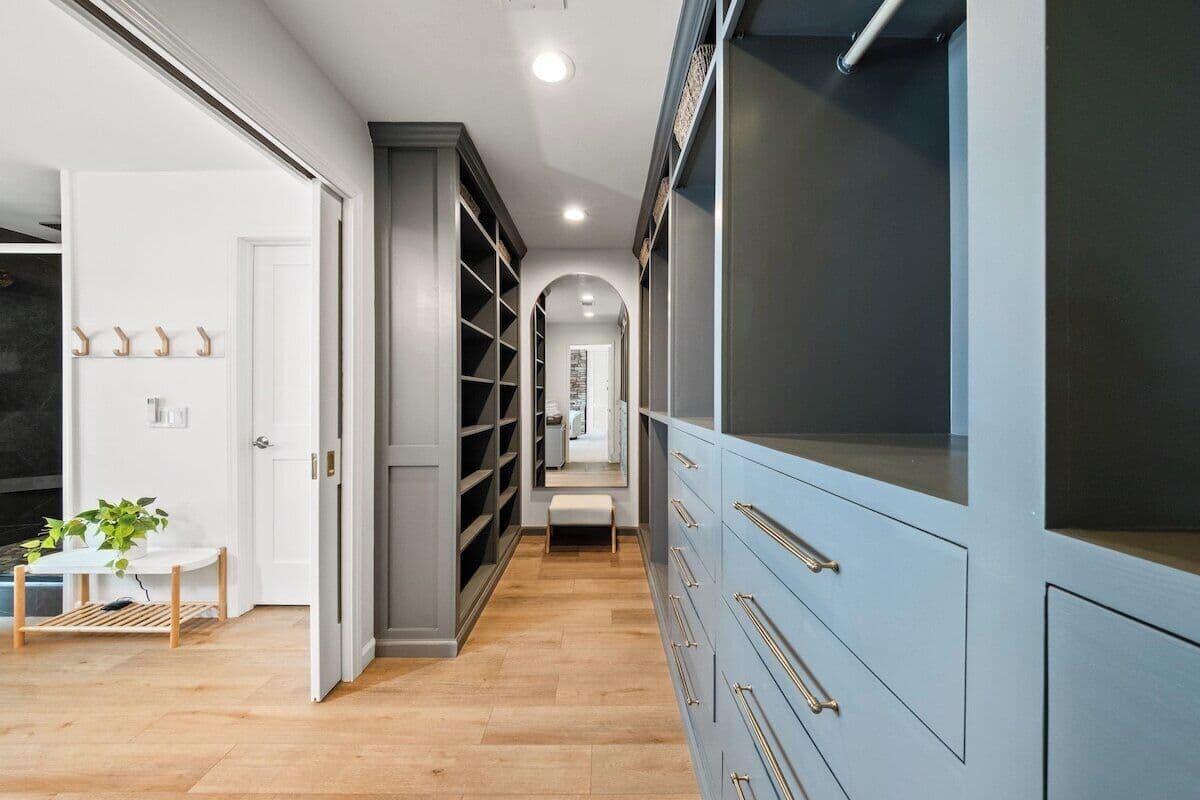 Master Bedroom Closet