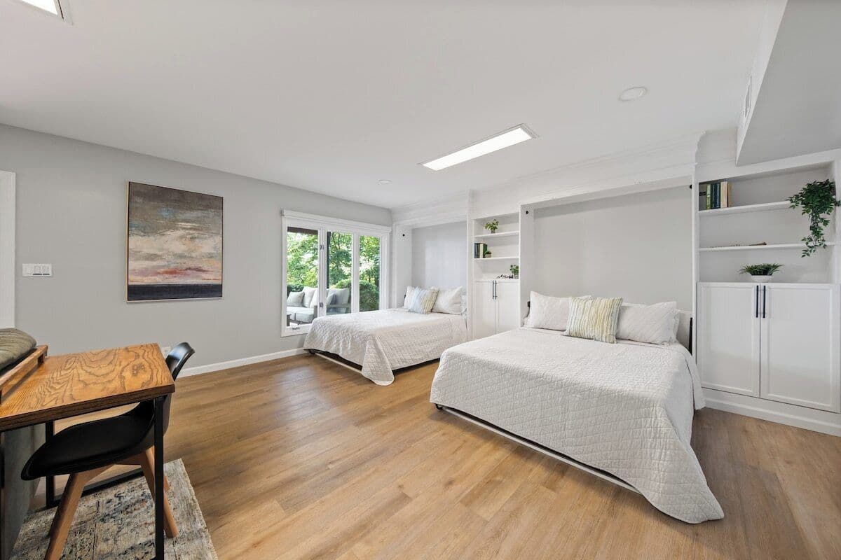 Two Queen Beds with Lakeview Windows