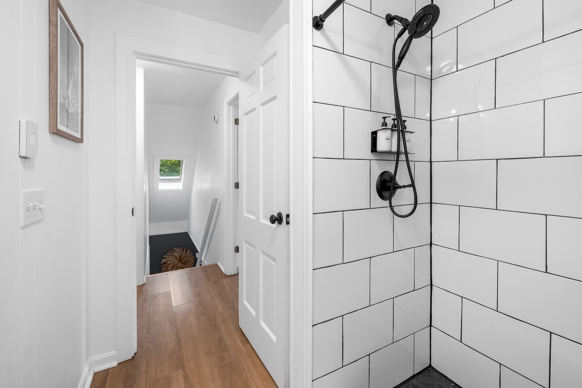 Fresh tile bath w/ roomy walk-in shower