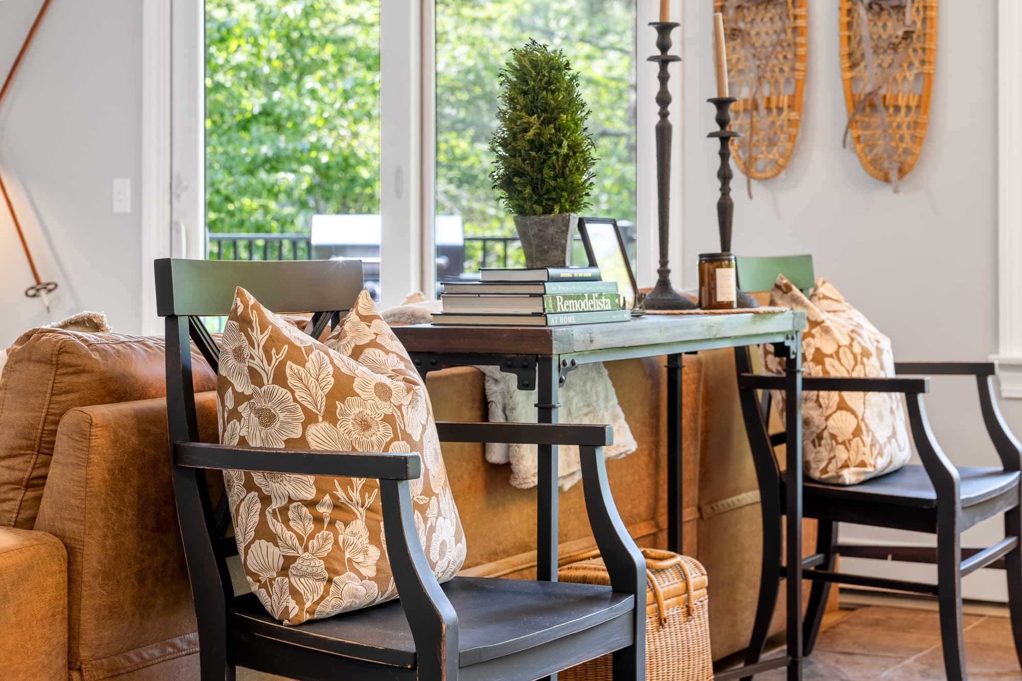Cozy extra living room made for relaxed hangs