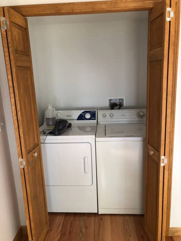 Laundry room in guest house