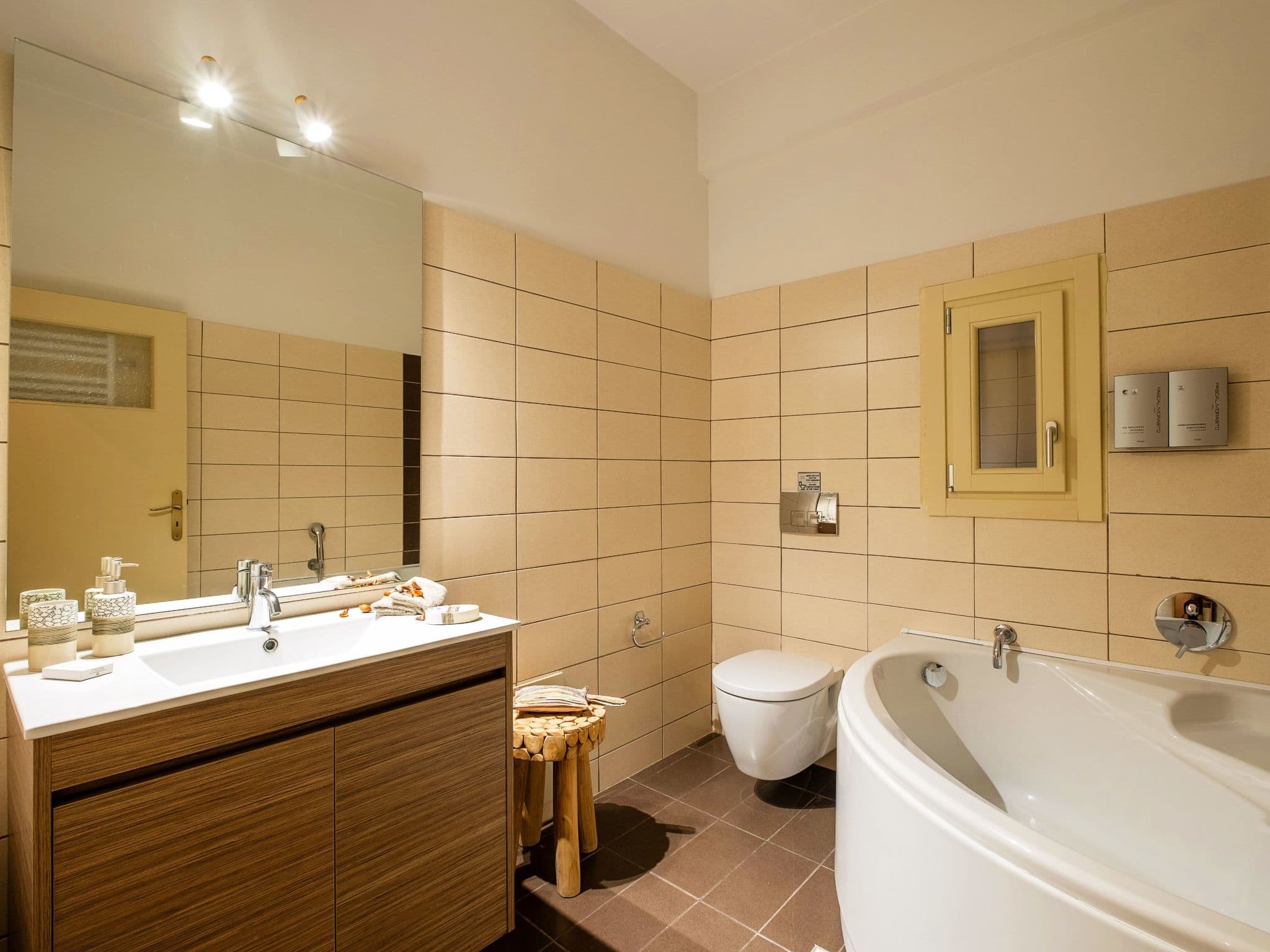 Bathroom / Wellness
