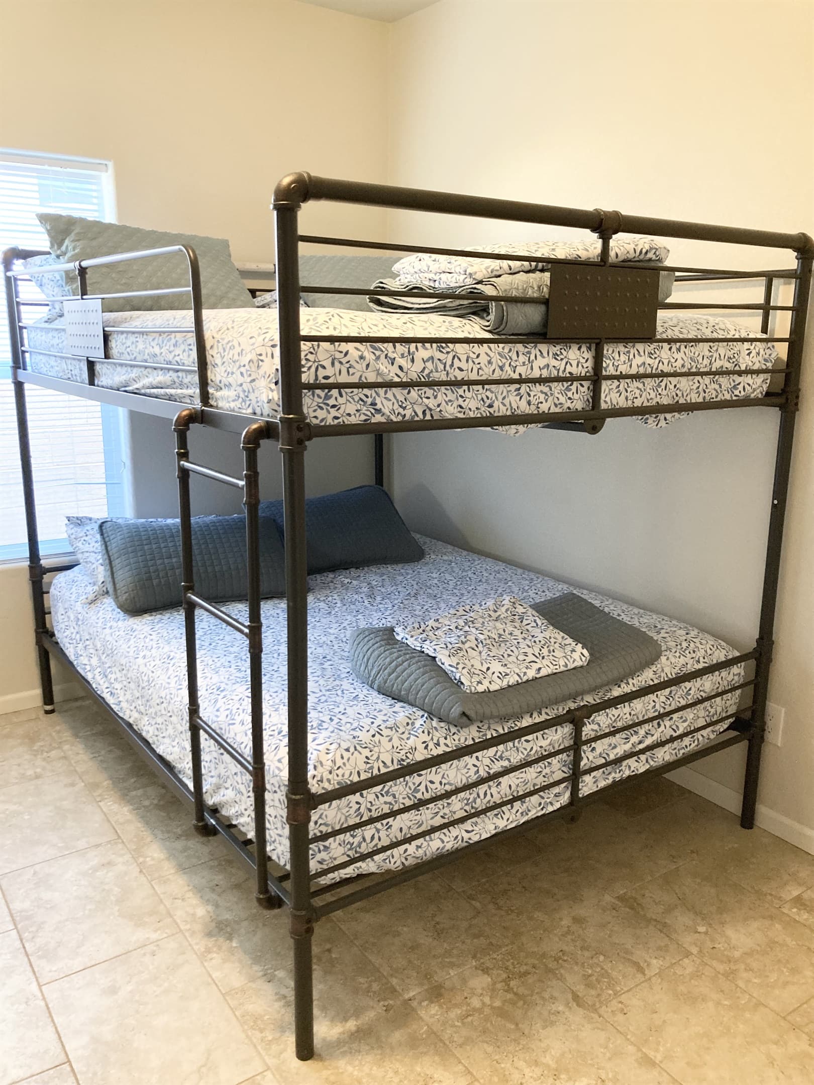 Queen over Queen Bunks