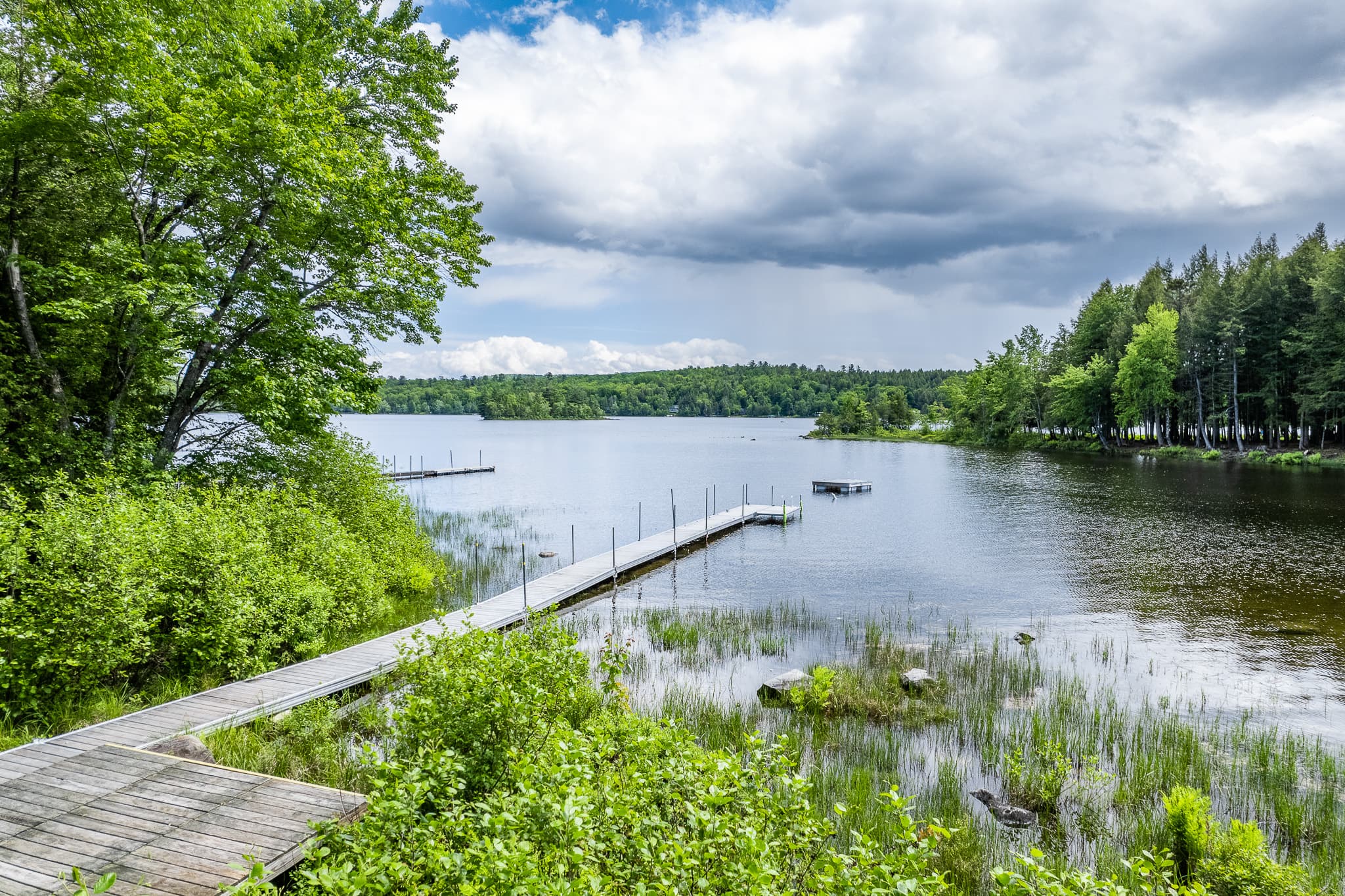 Private dock that's perfect for kids to do some fishing, catch frogs, tie up a boat, and swim to the floating island in front of the dock. 2 kayaks and 2 paddle boards provided as well.