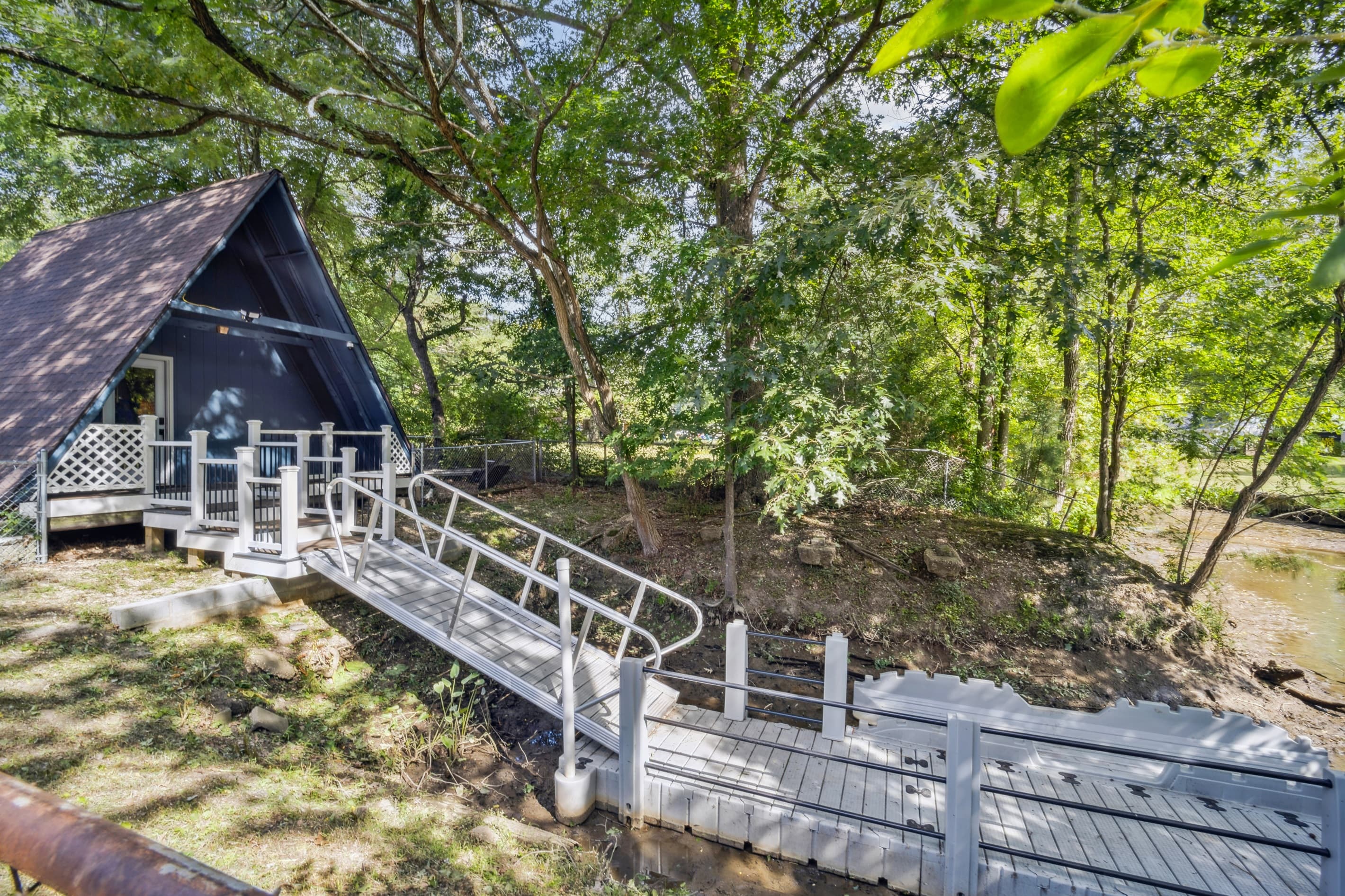 The boathouse is equipped with a floating dock and canoe/kayak launch making exploring the river a breeze. The launch makes it easy to return from trips and lets you get back to the boathouse without getting wet.