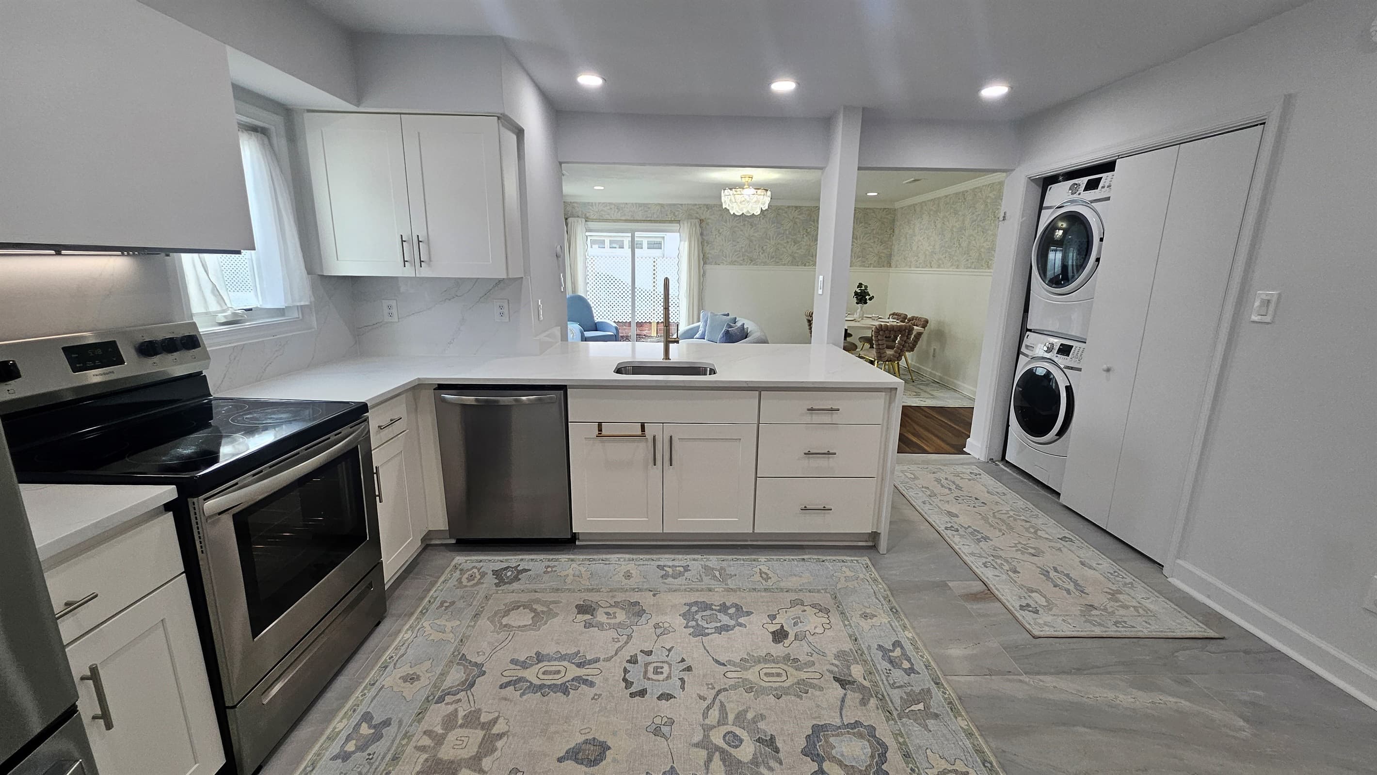 Full Kitchen with stainless steel appliances