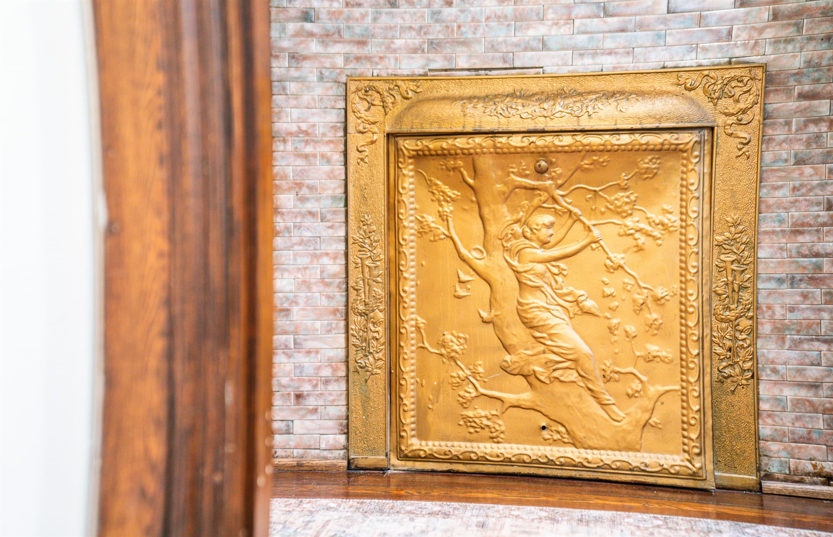 The house is equipped with a total of 7 original mantels throughout - can you find them all?